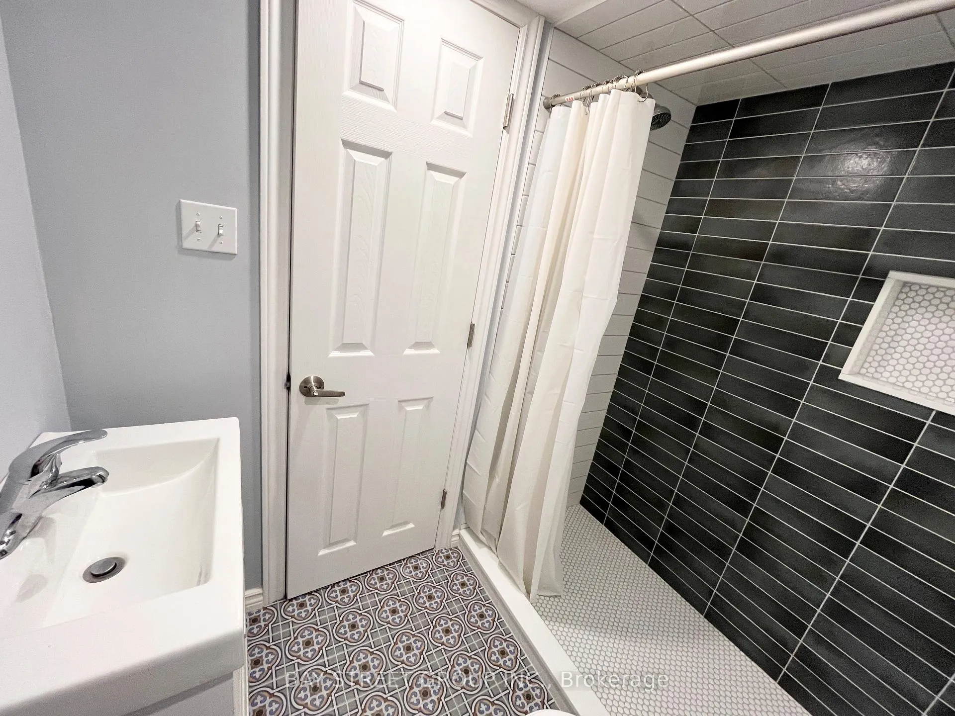 Photo 7 of Unit 43, 180 Blue Willow Drive, Vaughan, East Woodbridge — HOMEH