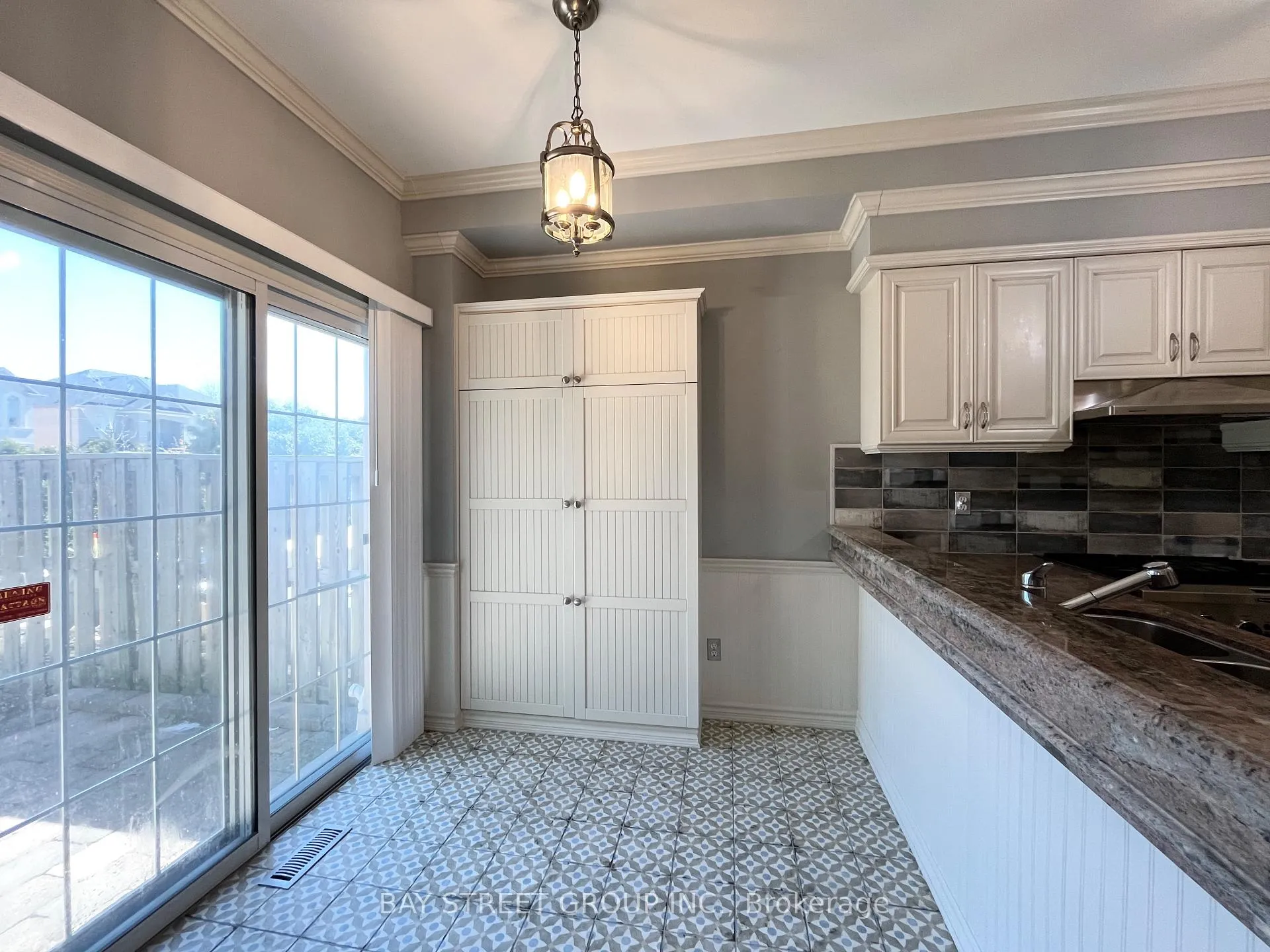 Photo 11 of Unit 43, 180 Blue Willow Drive, Vaughan, East Woodbridge — HOMEH