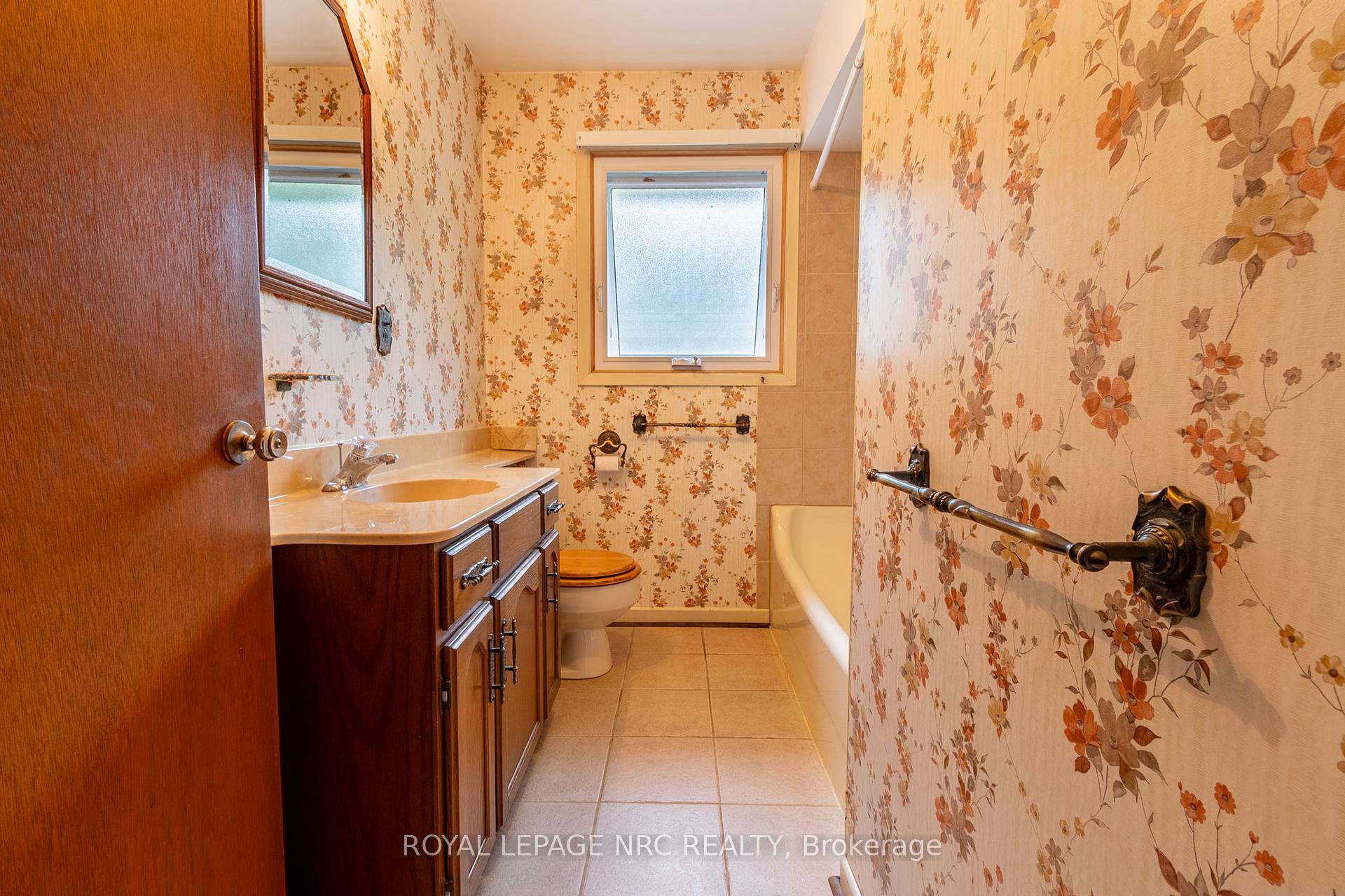 Photo 20 of 11680 Burnaby Road, Wainfleet, Marshville/Winger — HOMEH