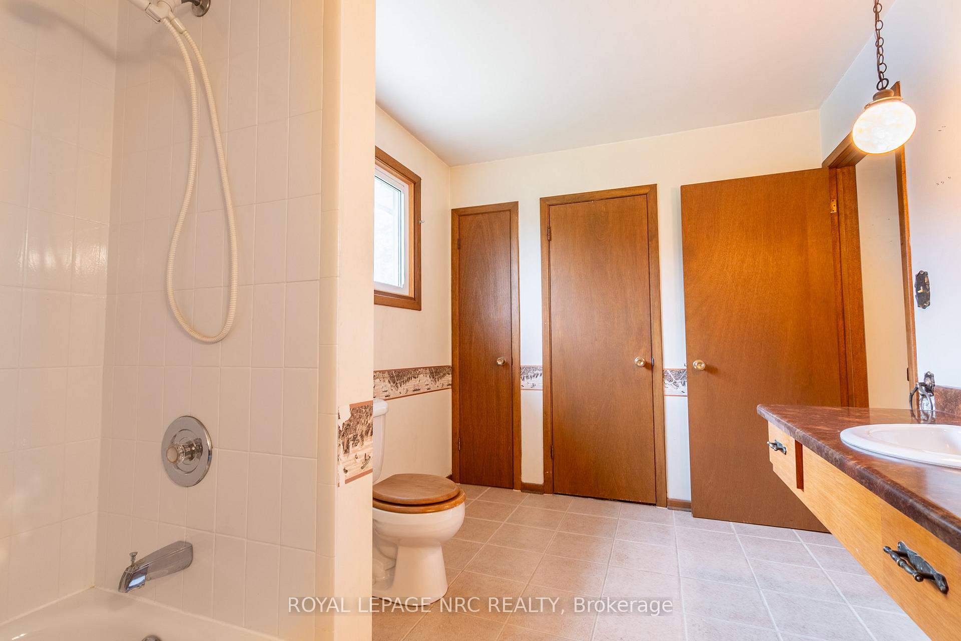 Photo 27 of 11680 Burnaby Road, Wainfleet, Marshville/Winger — HOMEH