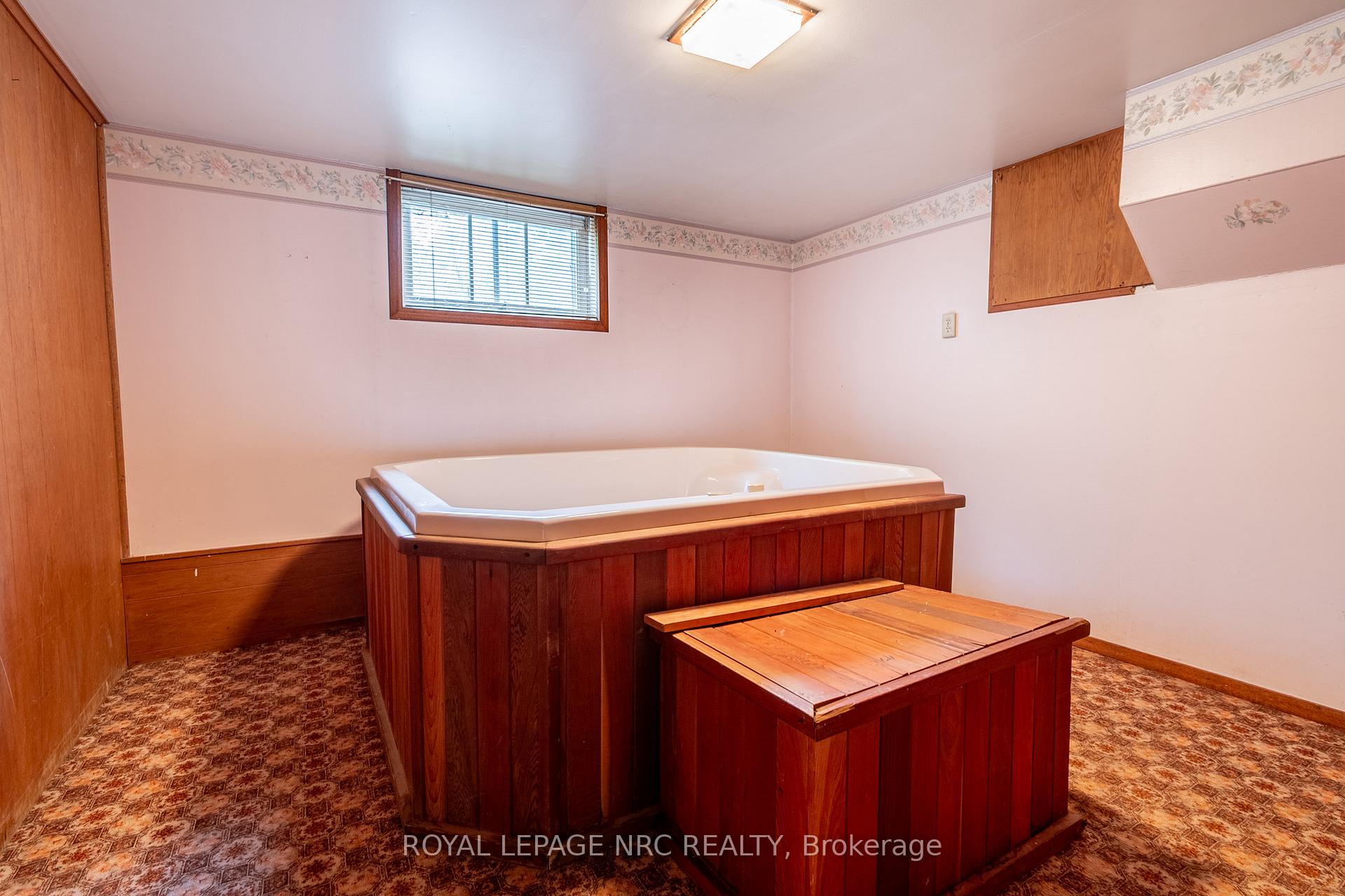 Photo 31 of 11680 Burnaby Road, Wainfleet, Marshville/Winger — HOMEH