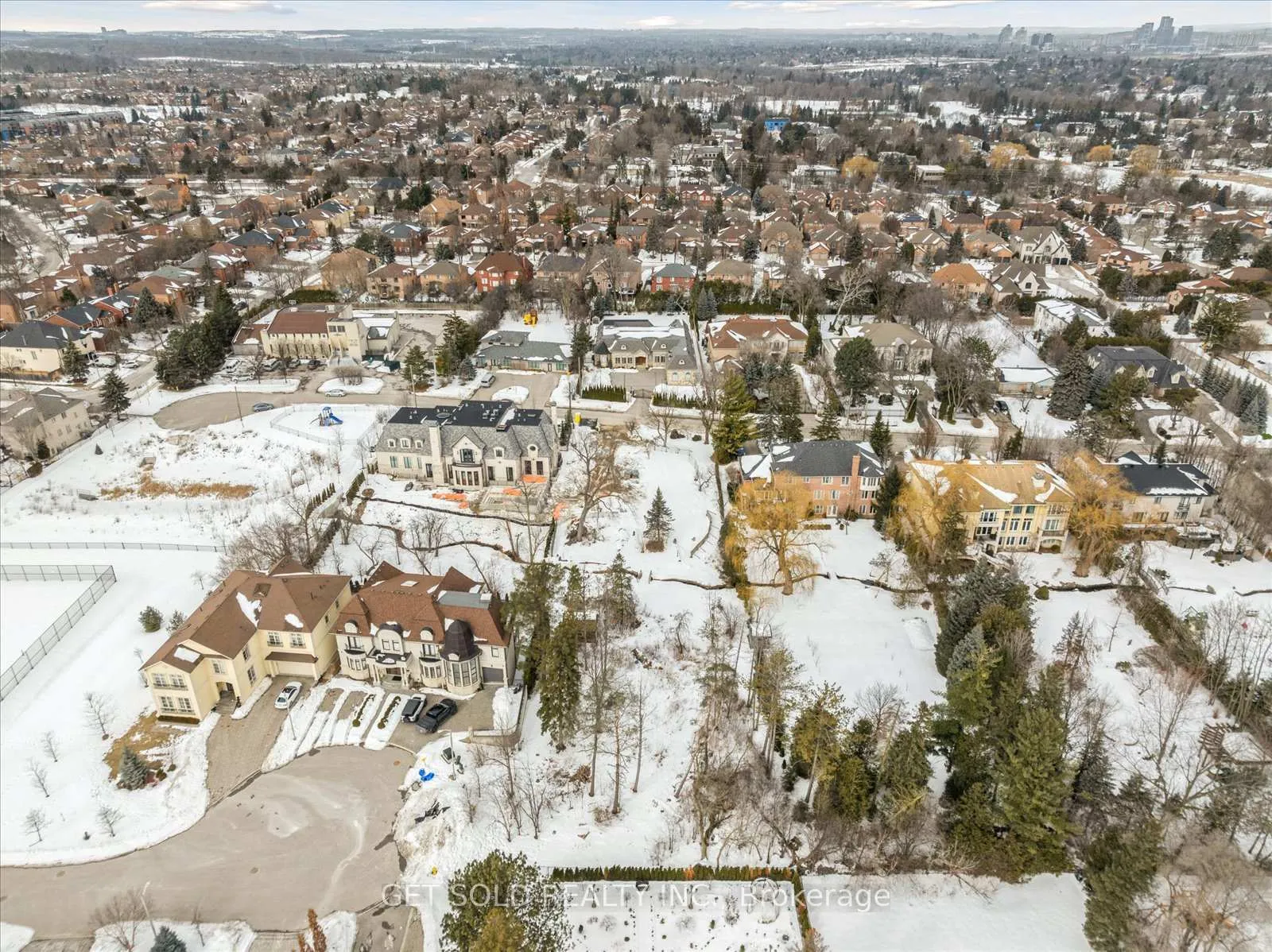 Photo 6 of 139 Thornridge Drive, Vaughan, Crestwood-Springfarm-Yorkhill — HOMEH