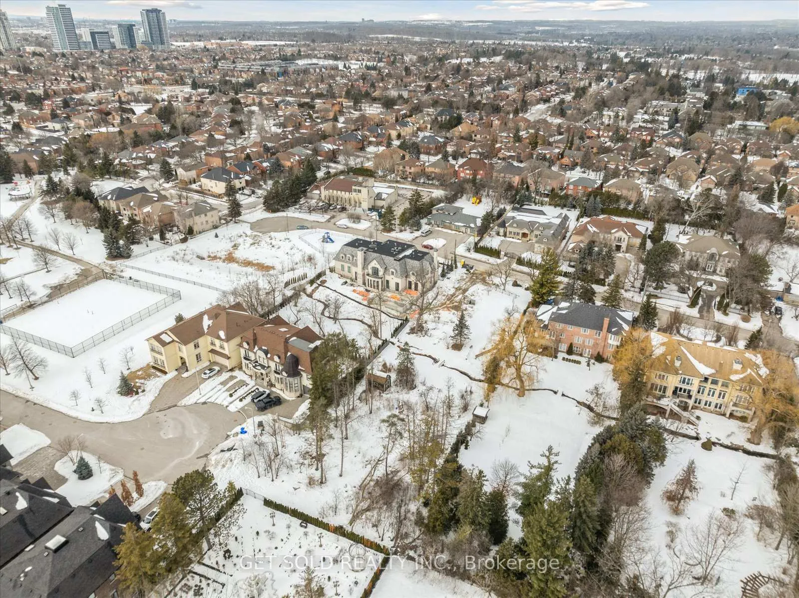 Photo 17 of 139 Thornridge Drive, Vaughan, Crestwood-Springfarm-Yorkhill — HOMEH