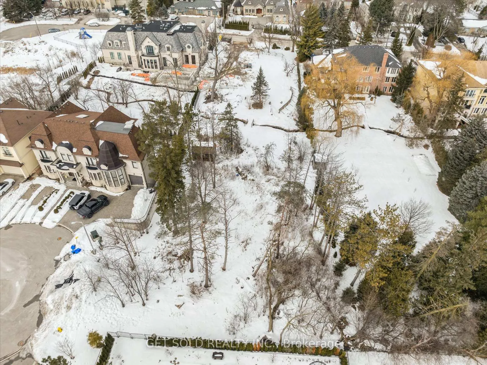 Photo 18 of 139 Thornridge Drive, Vaughan, Crestwood-Springfarm-Yorkhill — HOMEH
