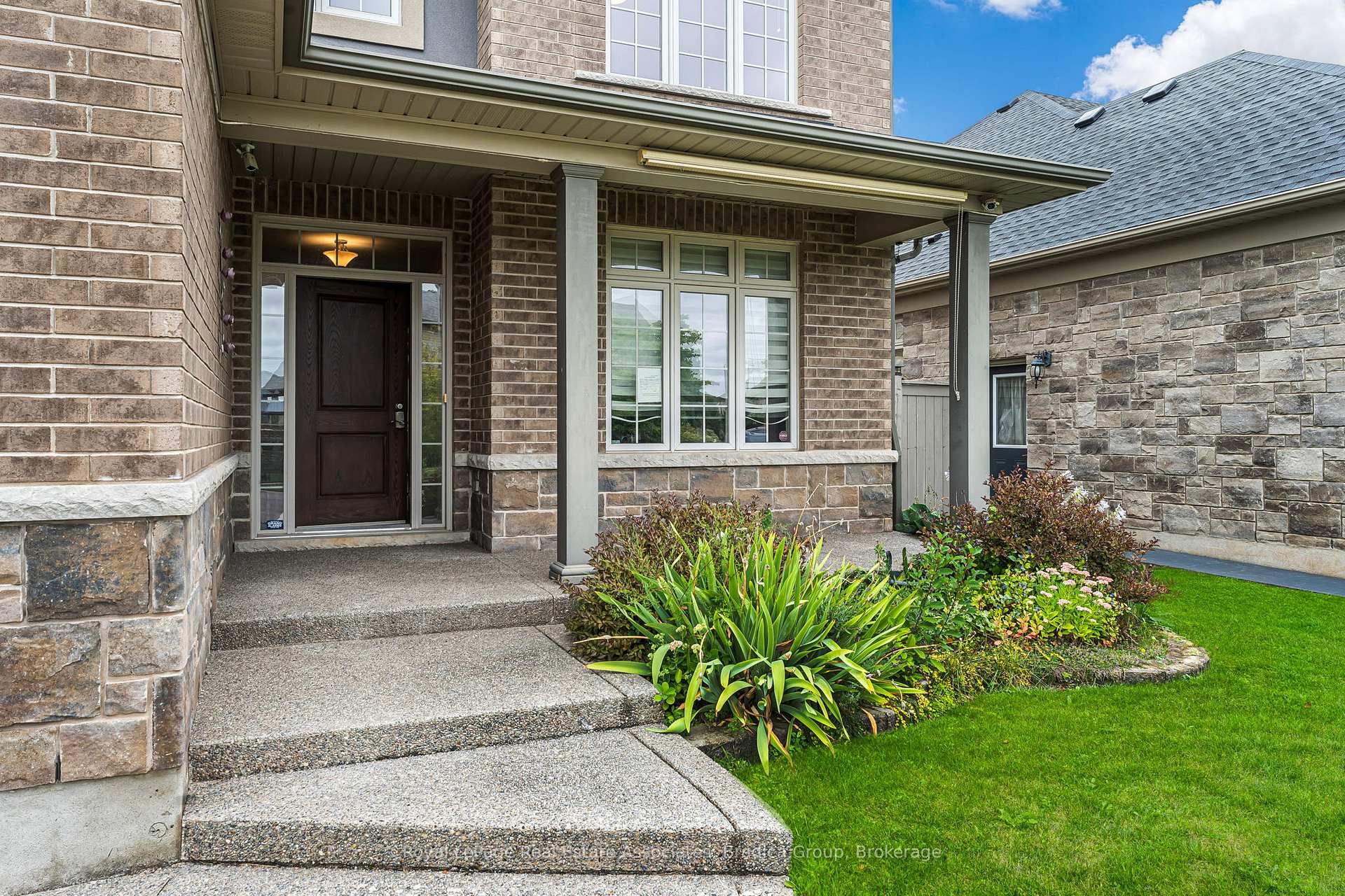 Photo 2 of 17 Trailwood Drive, Welland, Coyle Creek — HOMEH