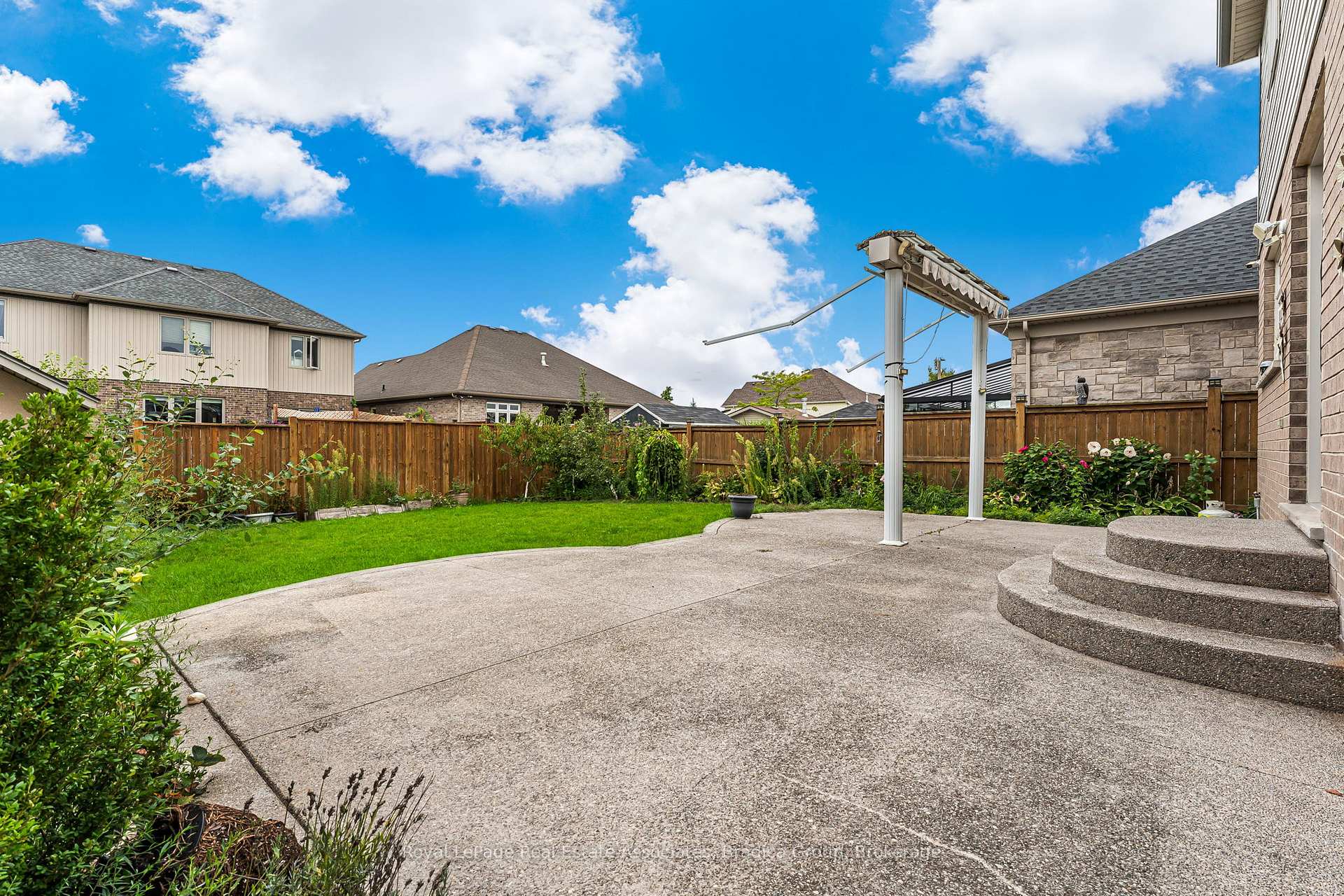 Photo 42 of 17 Trailwood Drive, Welland, Coyle Creek — HOMEH
