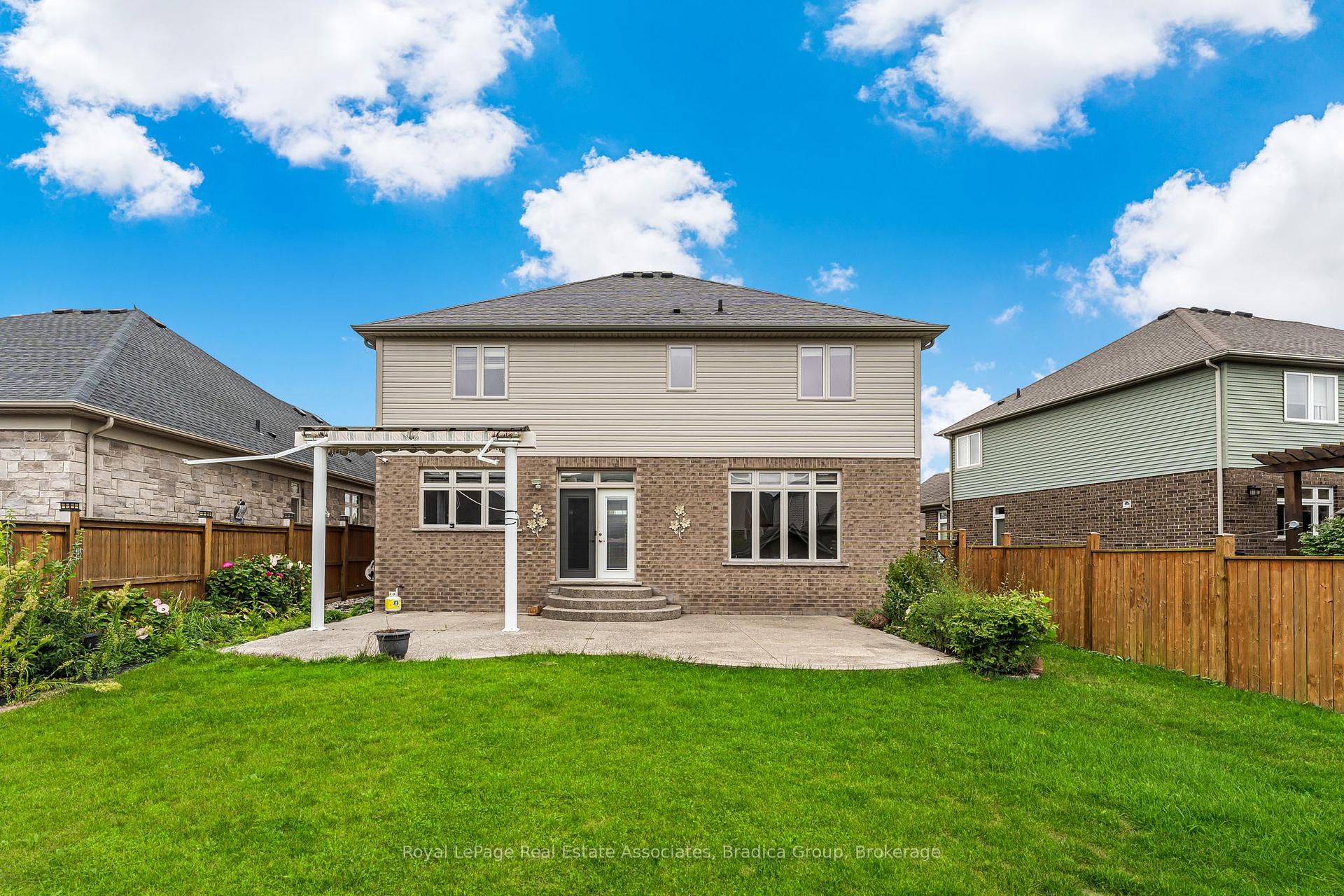 Photo 43 of 17 Trailwood Drive, Welland, Coyle Creek — HOMEH