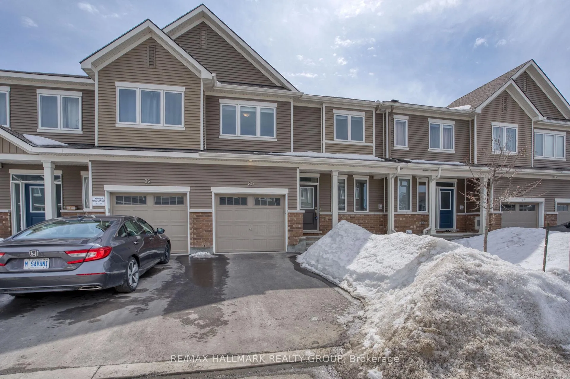 Photo 2 of 30 Focality Crescent, Ottawa, Barrhaven - Half Moon Bay — HOMEH