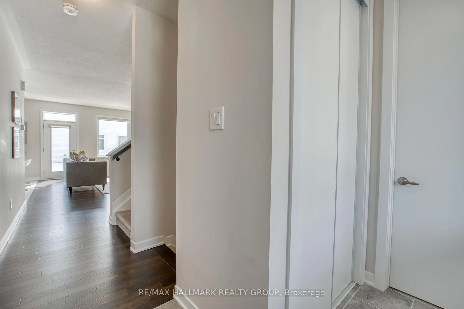 Photo 6 of 30 Focality Crescent, Ottawa, Barrhaven - Half Moon Bay — HOMEH