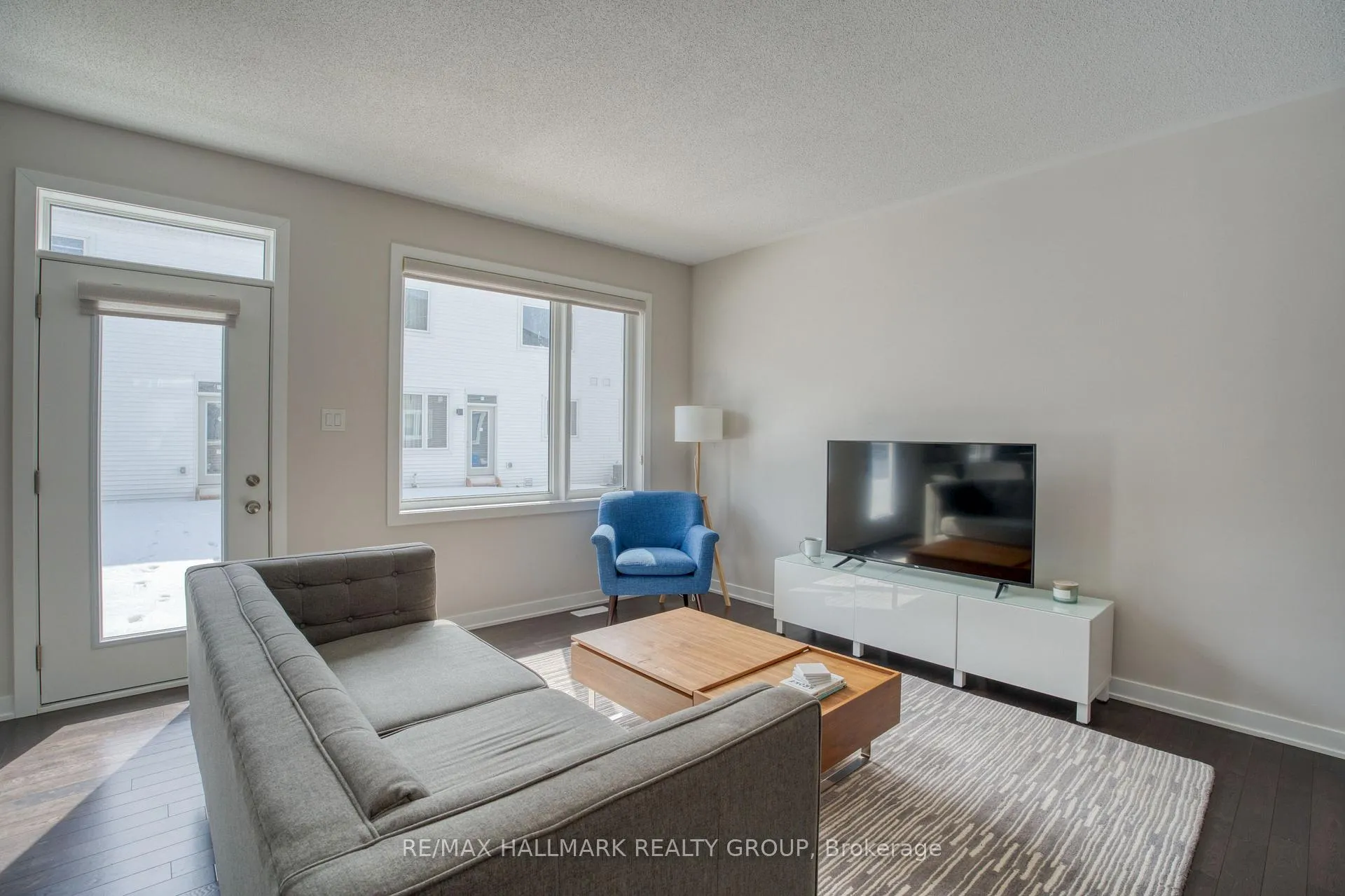 Photo 13 of 30 Focality Crescent, Ottawa, Barrhaven - Half Moon Bay — HOMEH