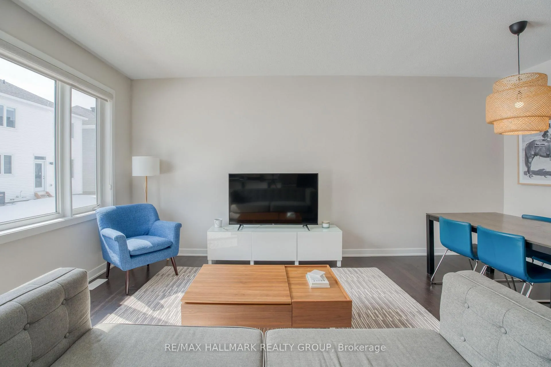 Photo 14 of 30 Focality Crescent, Ottawa, Barrhaven - Half Moon Bay — HOMEH