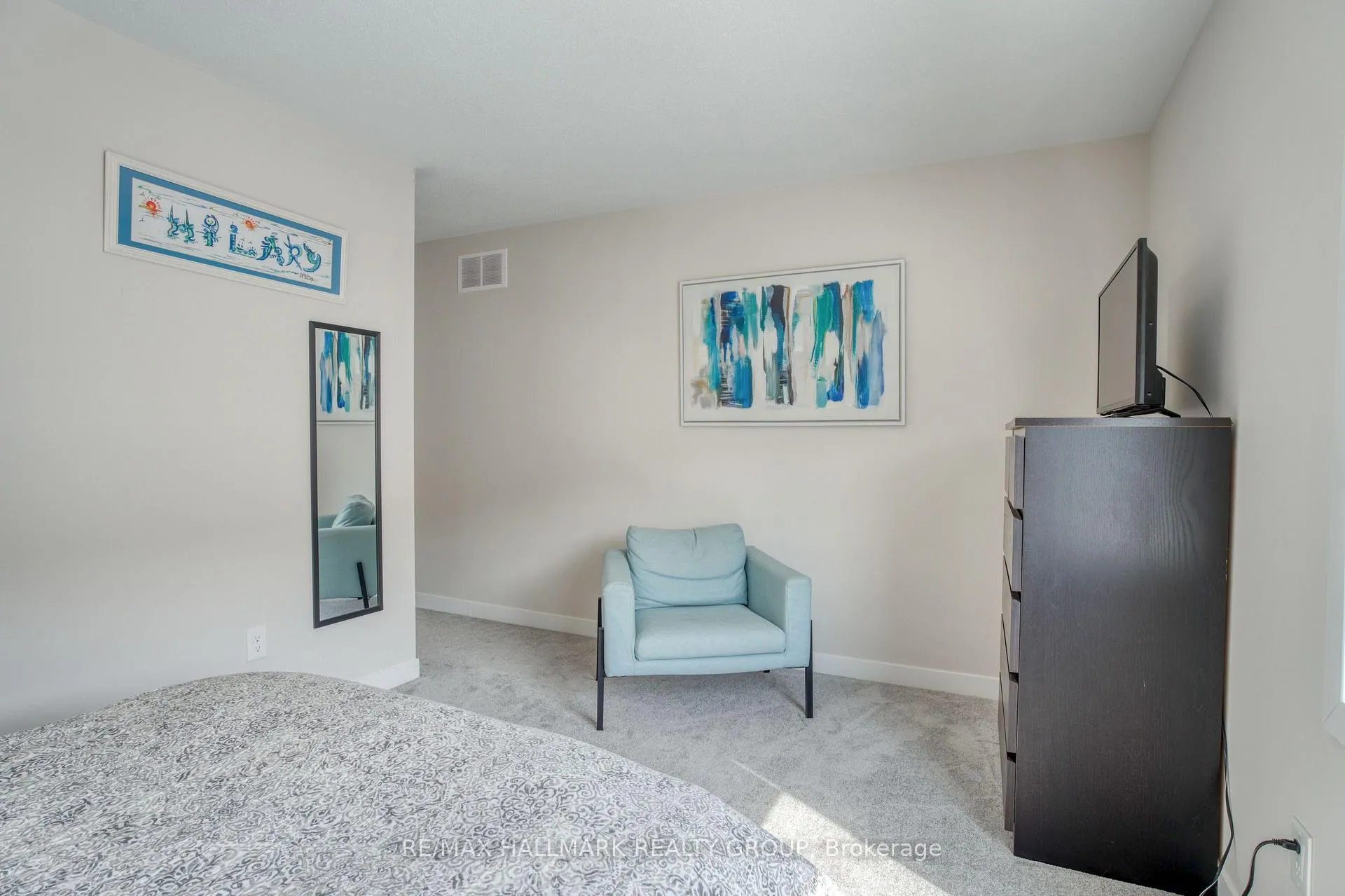 Photo 26 of 30 Focality Crescent, Ottawa, Barrhaven - Half Moon Bay — HOMEH