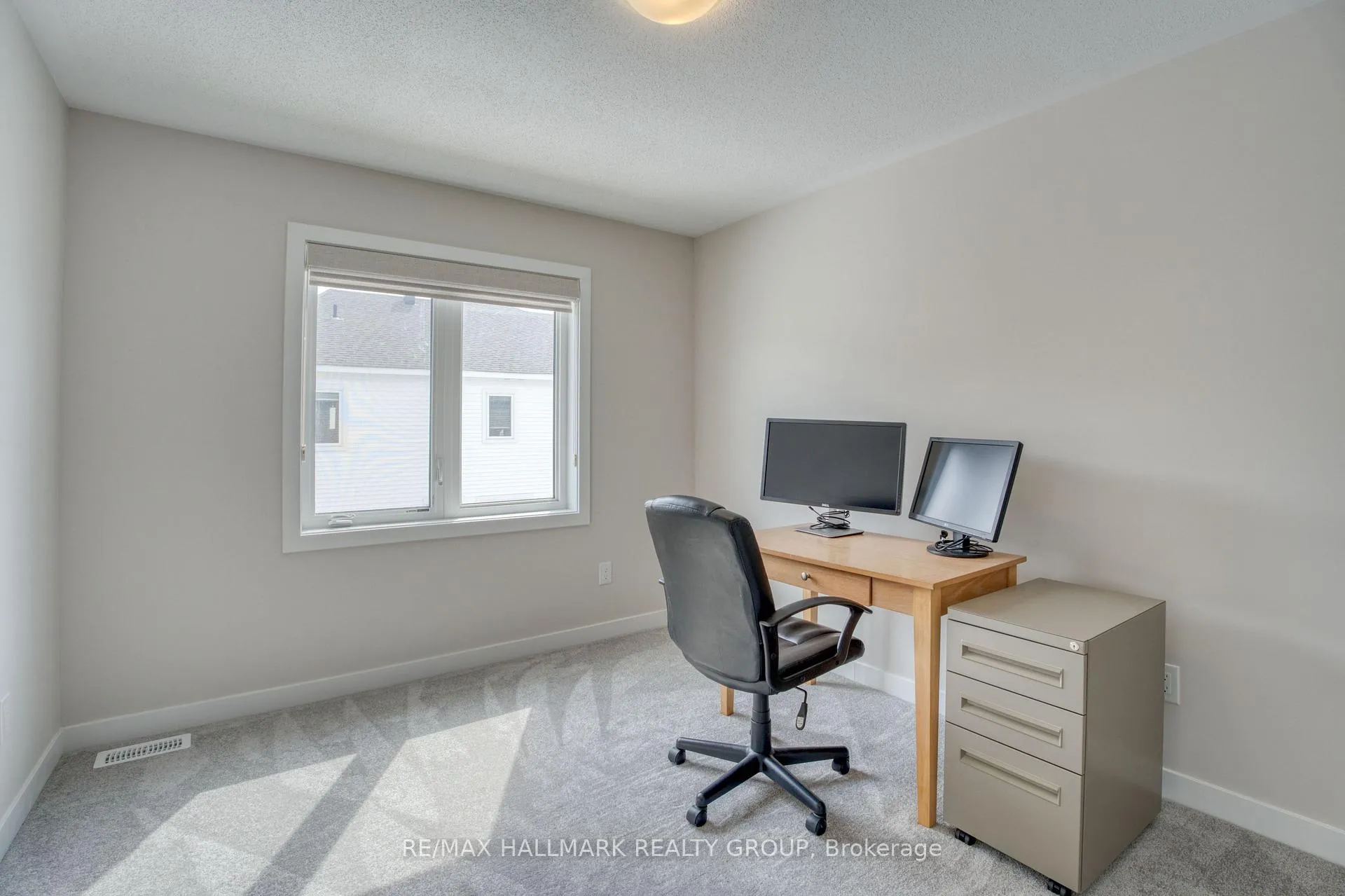 Photo 28 of 30 Focality Crescent, Ottawa, Barrhaven - Half Moon Bay — HOMEH