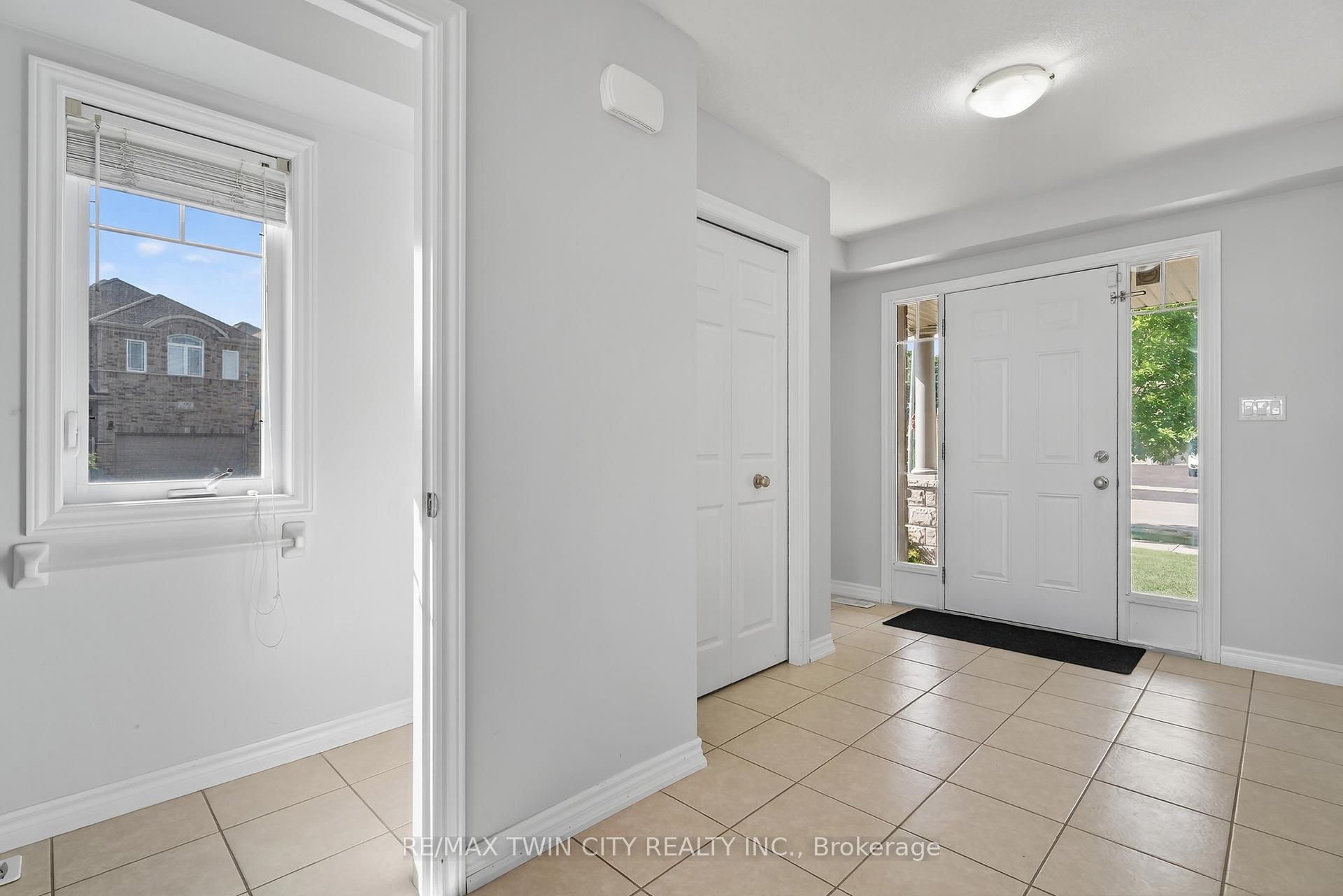 Photo 3 of 420 Avens Street, Waterloo — HOMEH