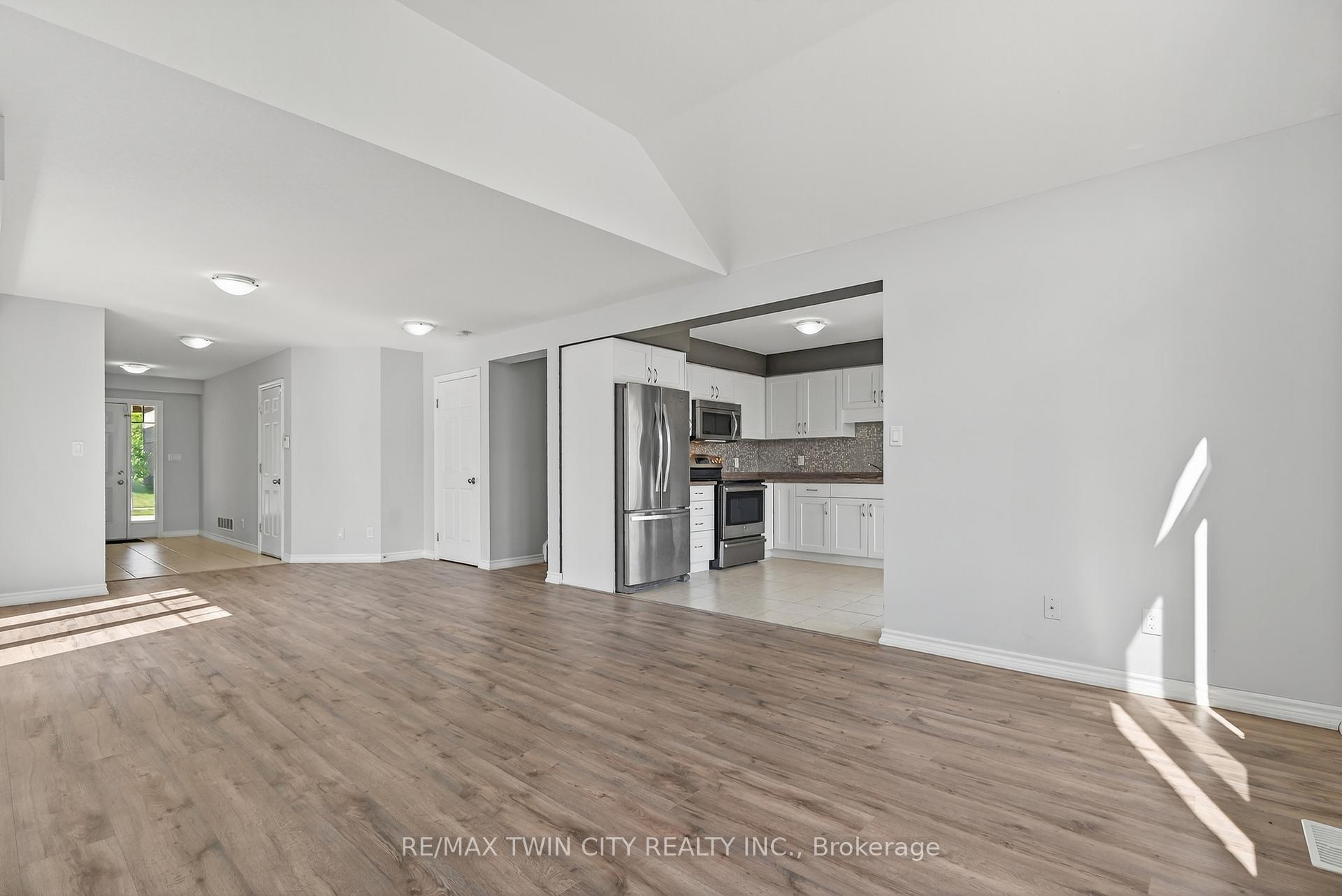Photo 6 of 420 Avens Street, Waterloo — HOMEH