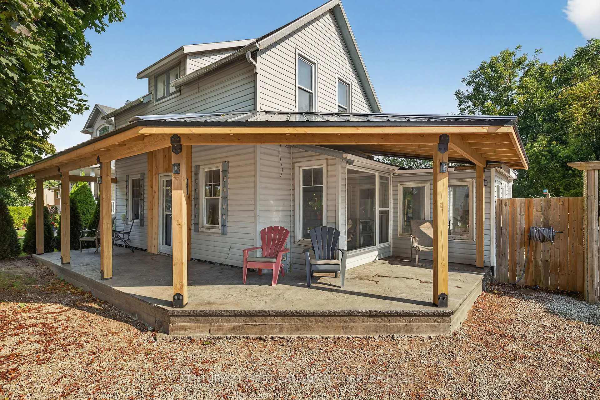 Photo 4 of 247 Ridout Street, West Elgin, Rodney — HOMEH