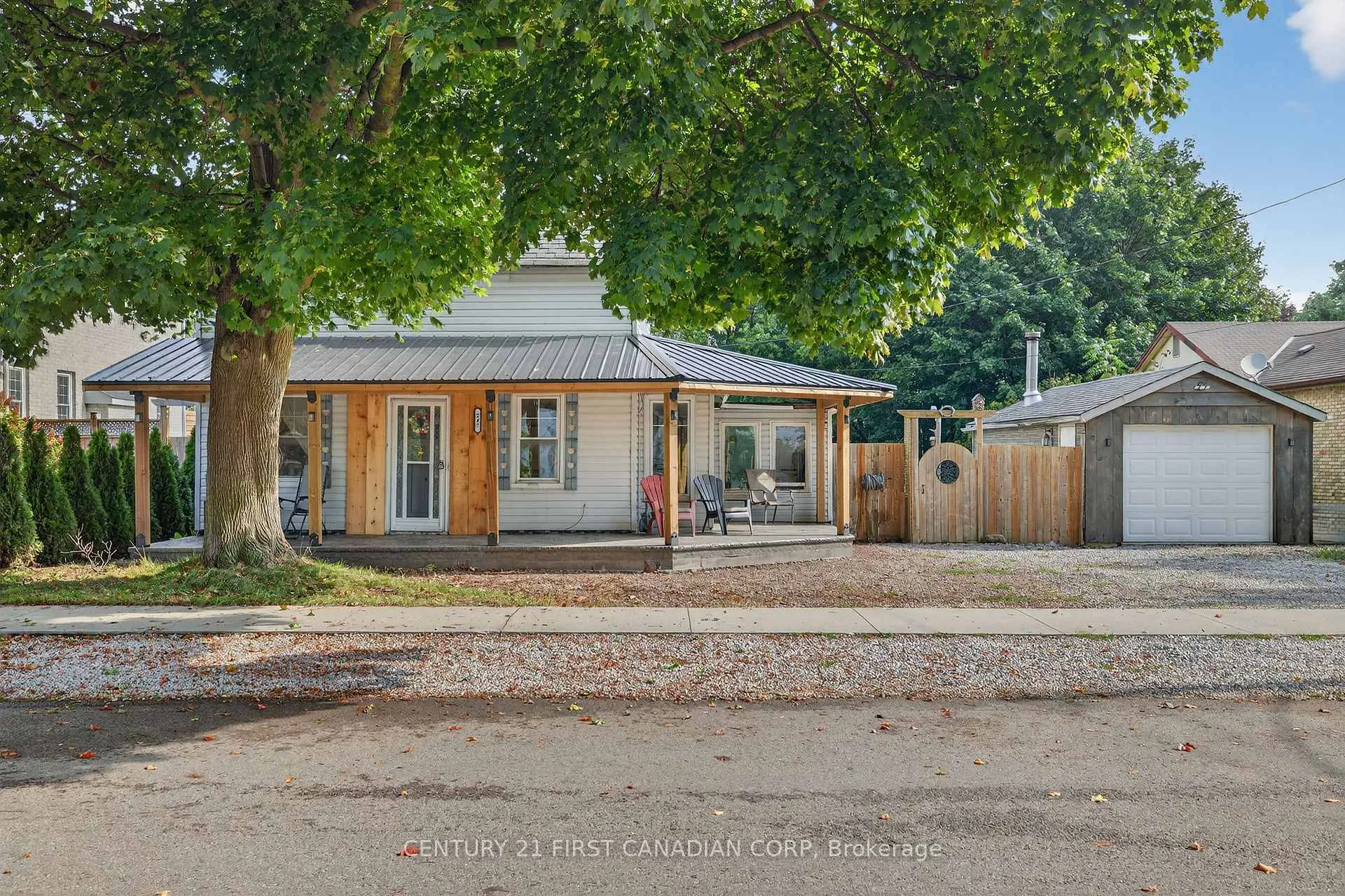 Photo 8 of 247 Ridout Street, West Elgin, Rodney — HOMEH