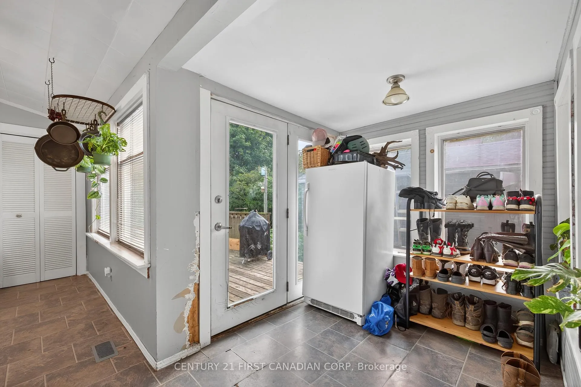 Photo 12 of 247 Ridout Street, West Elgin, Rodney — HOMEH