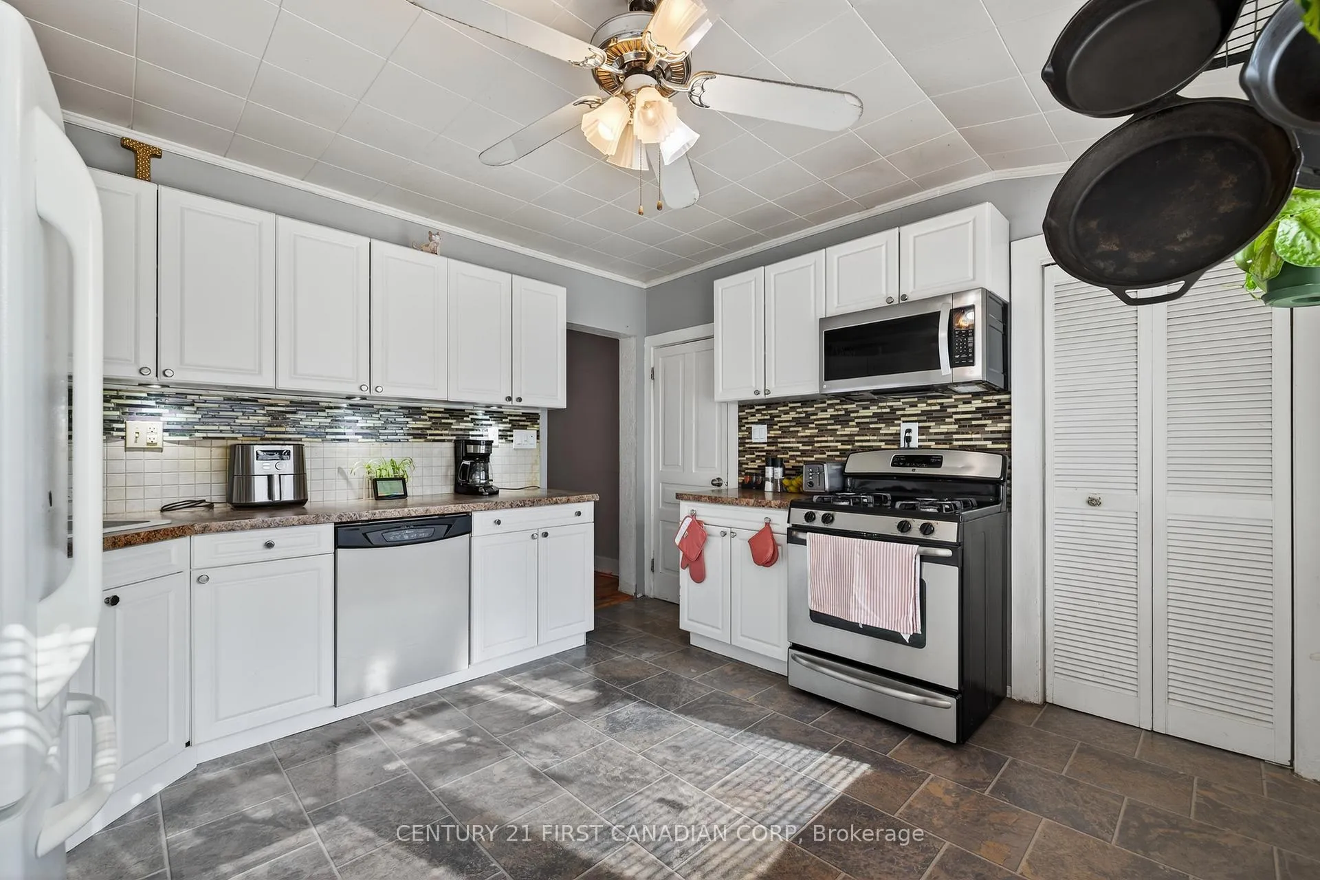 Photo 14 of 247 Ridout Street, West Elgin, Rodney — HOMEH