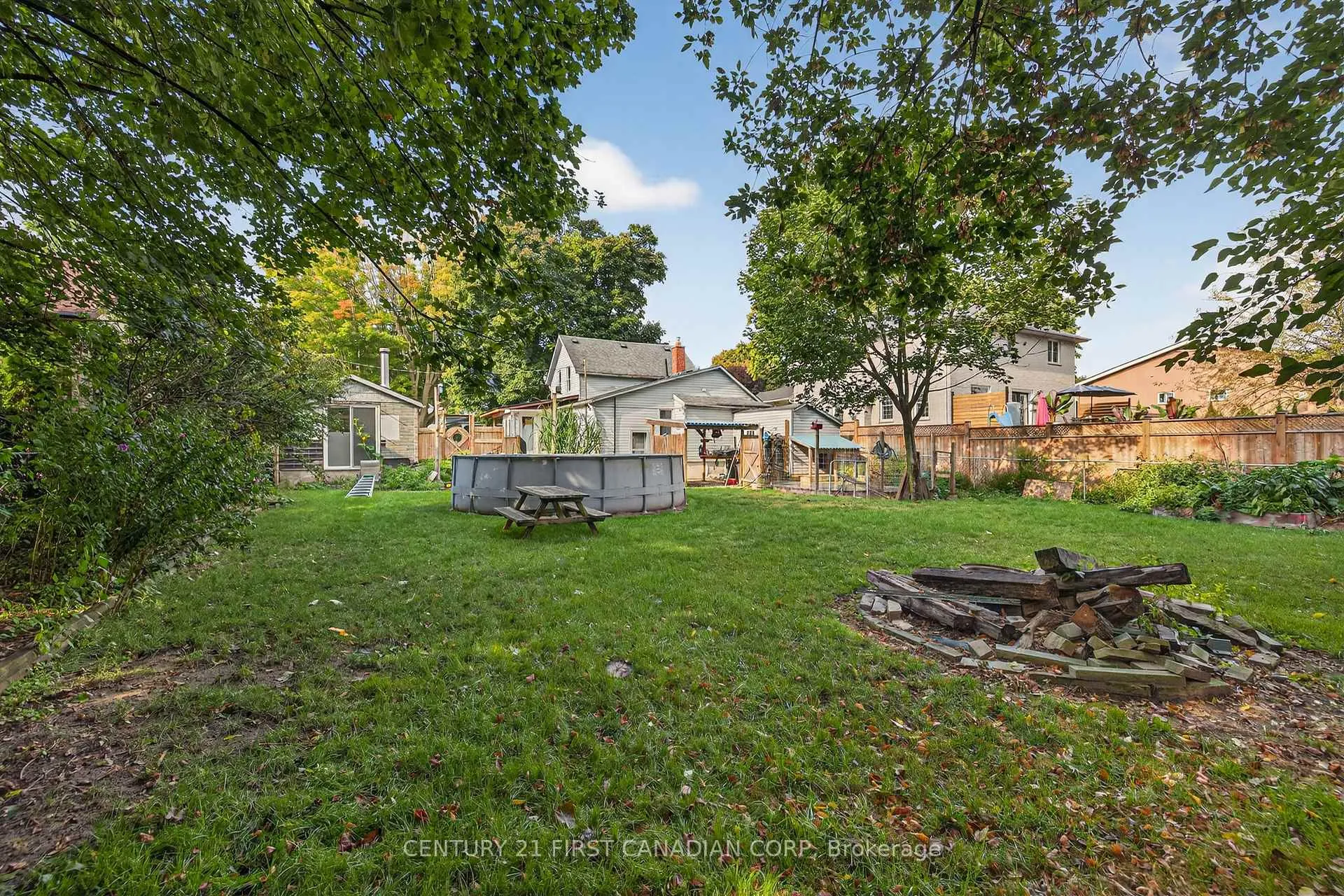 Photo 35 of 247 Ridout Street, West Elgin, Rodney — HOMEH