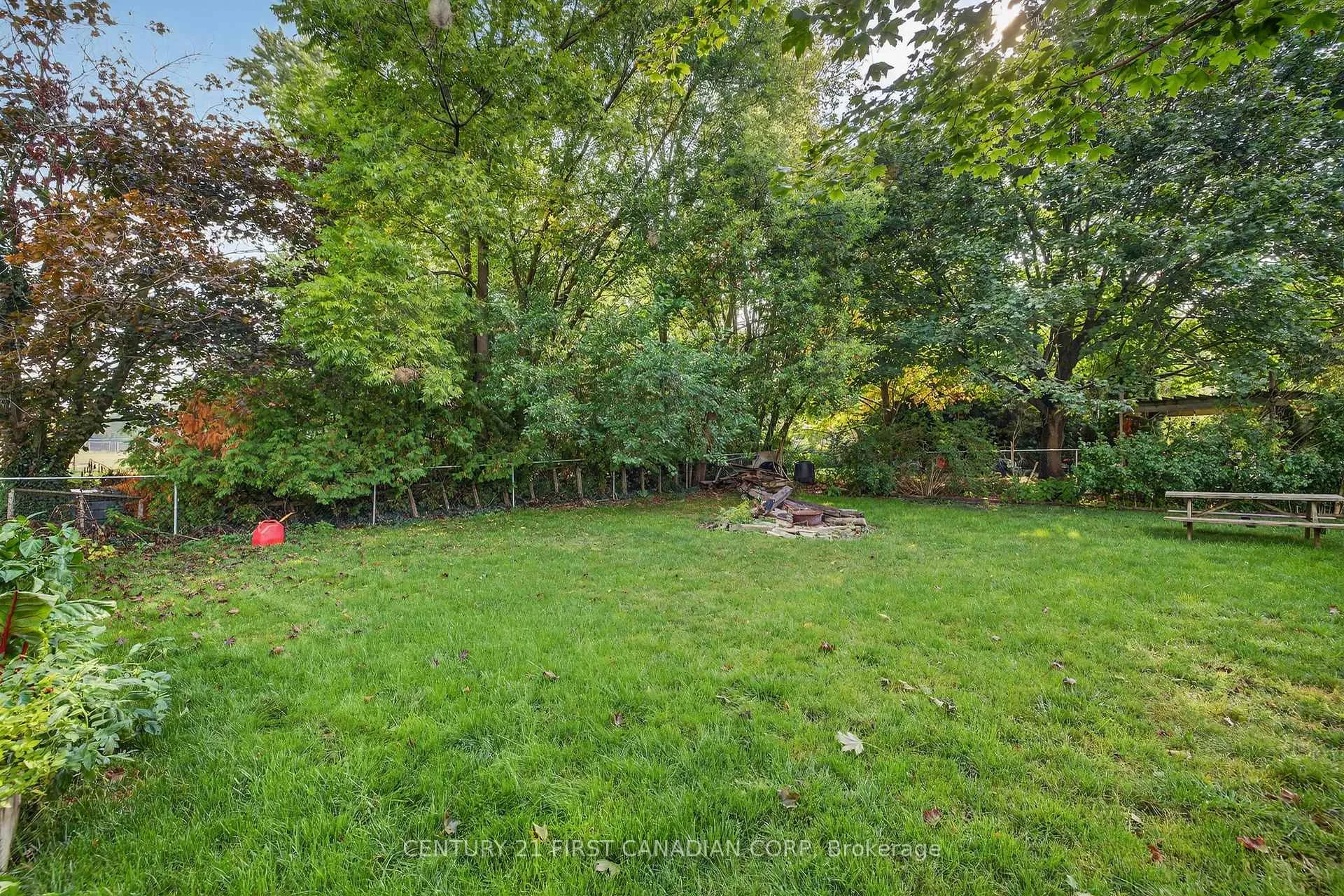 Photo 37 of 247 Ridout Street, West Elgin, Rodney — HOMEH