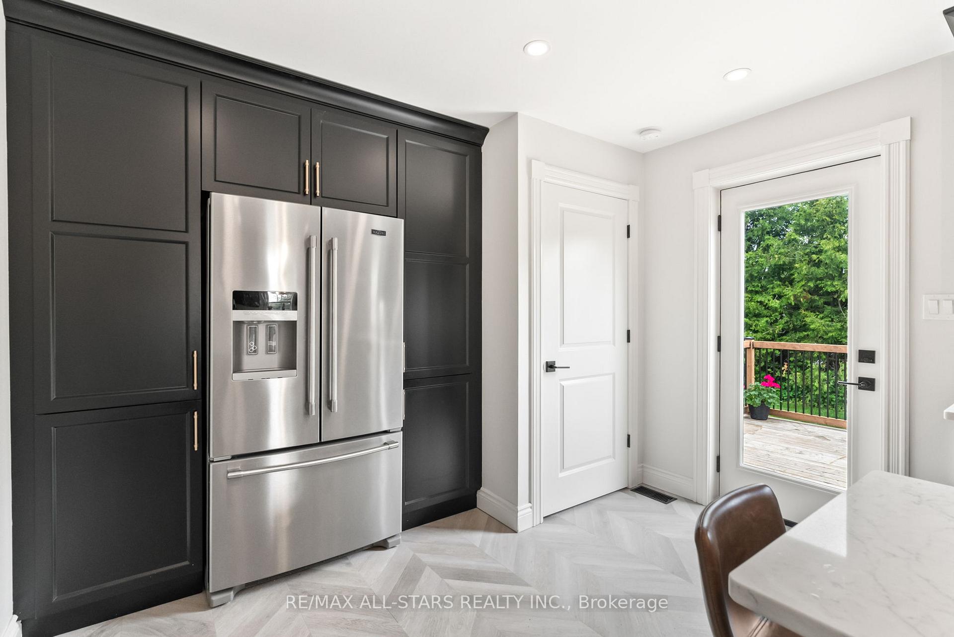 Photo 18 of 31 King Street W, Uxbridge — HOMEH