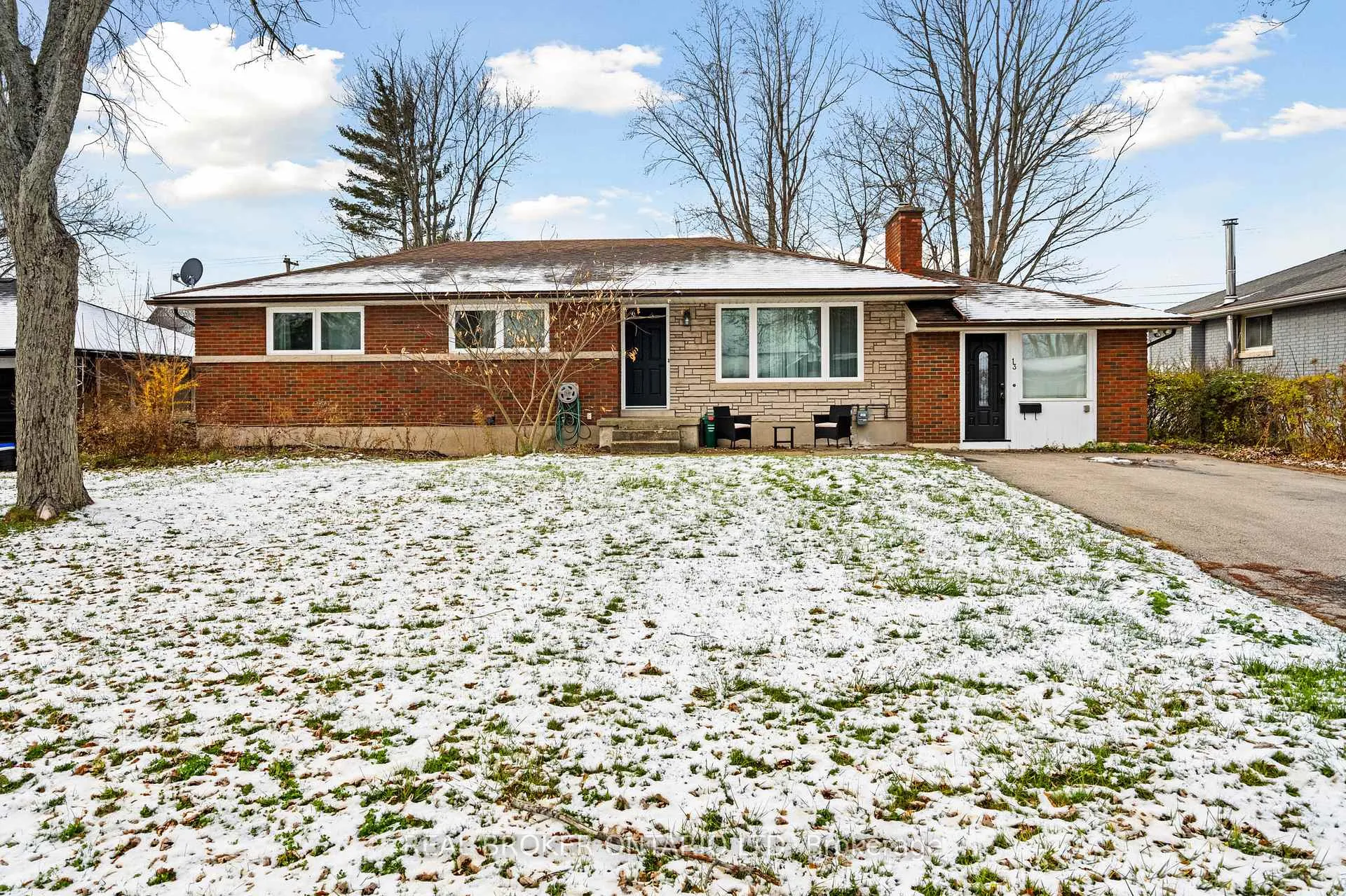 Photo 17 of Unit 2, 13 Thornton Street, Welland, Dain City — HOMEH