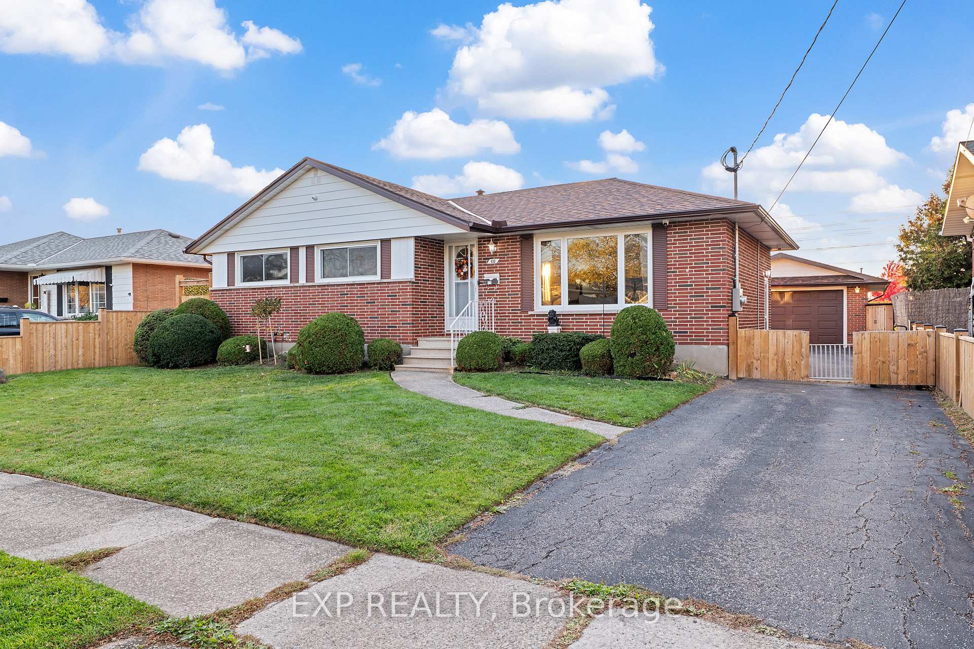 Photo 2 of 60 Grange Avenue, Welland, Lincoln/Crowland — HOMEH