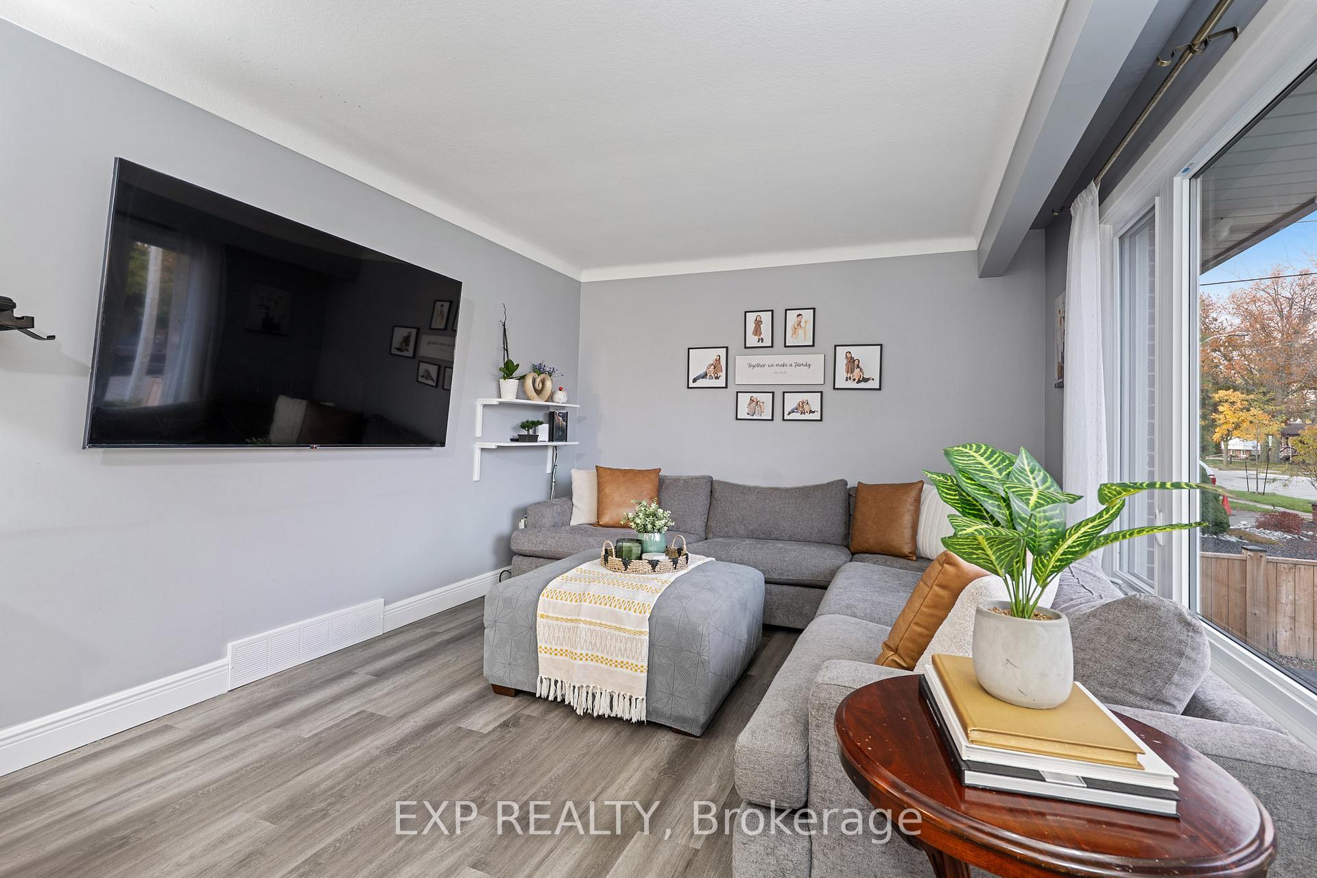Photo 5 of 60 Grange Avenue, Welland, Lincoln/Crowland — HOMEH