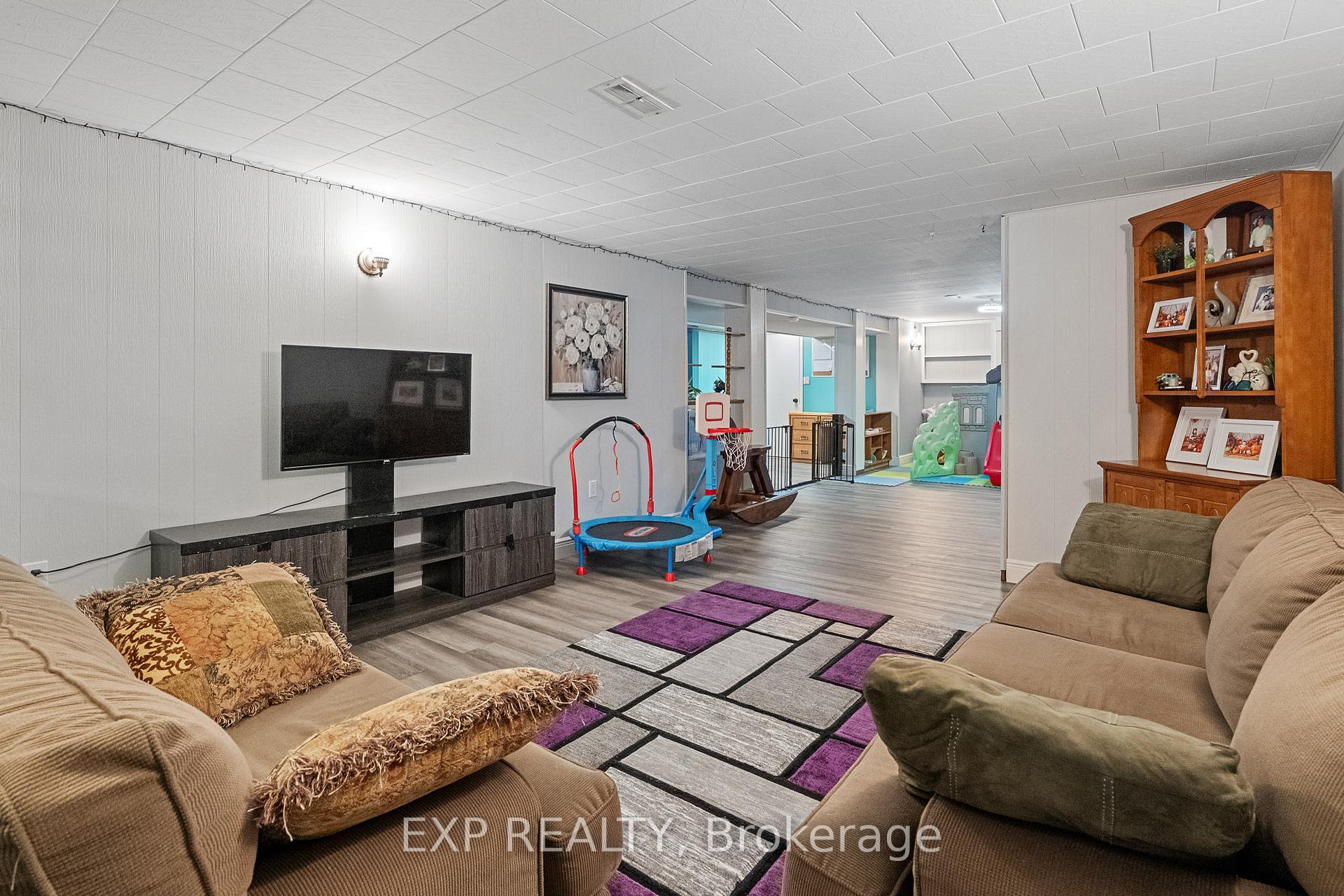 Photo 20 of 60 Grange Avenue, Welland, Lincoln/Crowland — HOMEH