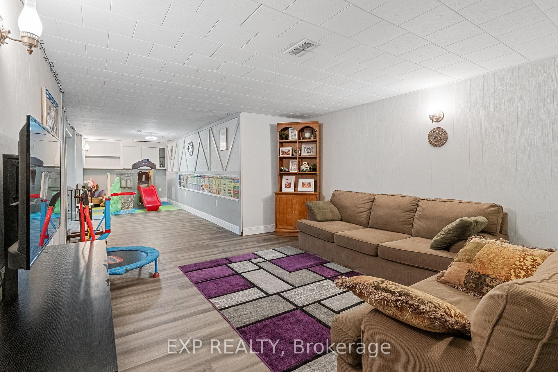 Photo 21 of 60 Grange Avenue, Welland, Lincoln/Crowland — HOMEH