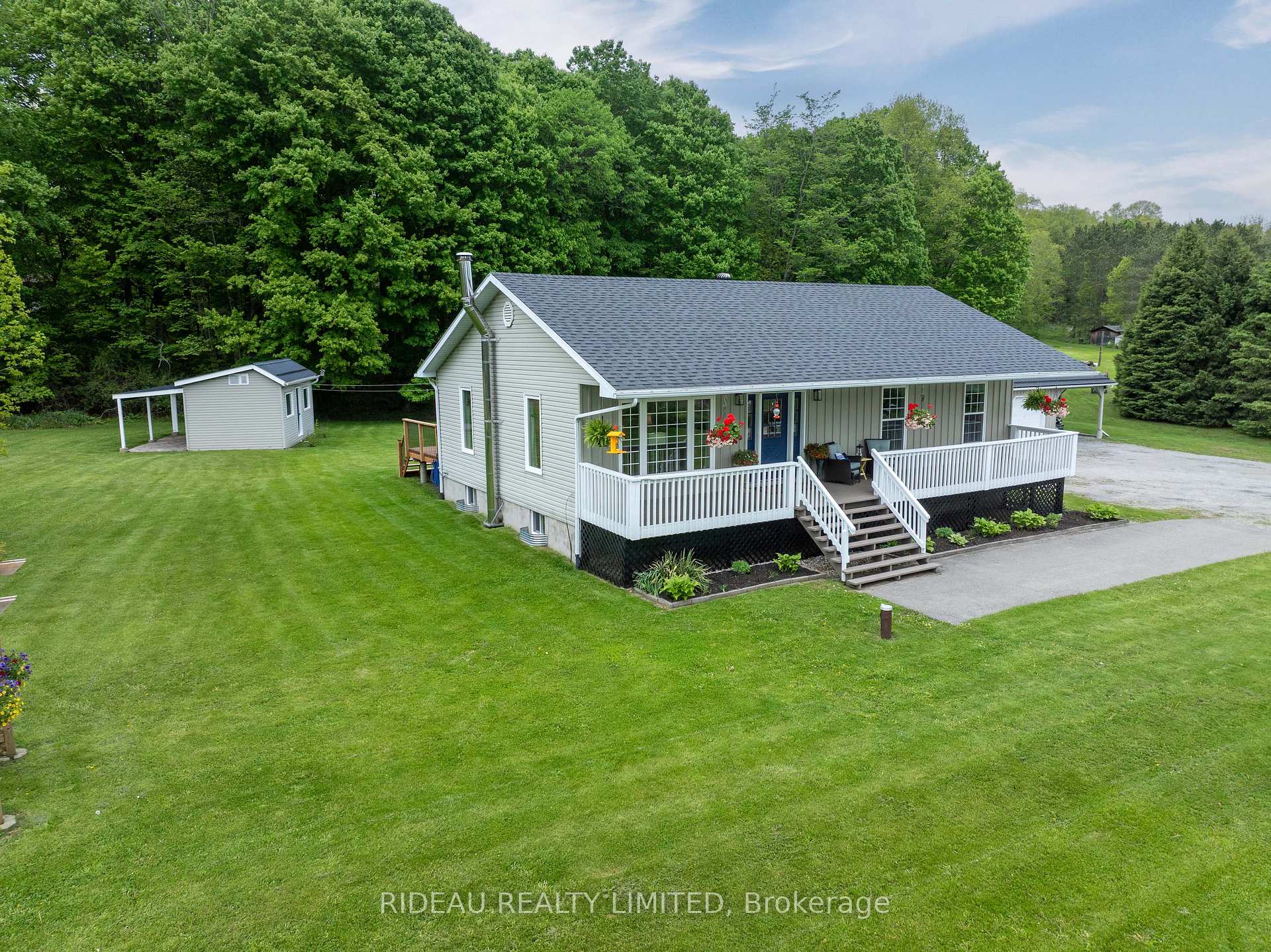 Photo 12 of 626 Upper Oak Leaf Road, Athens, R of Yonge & Escott Twp — HOMEH