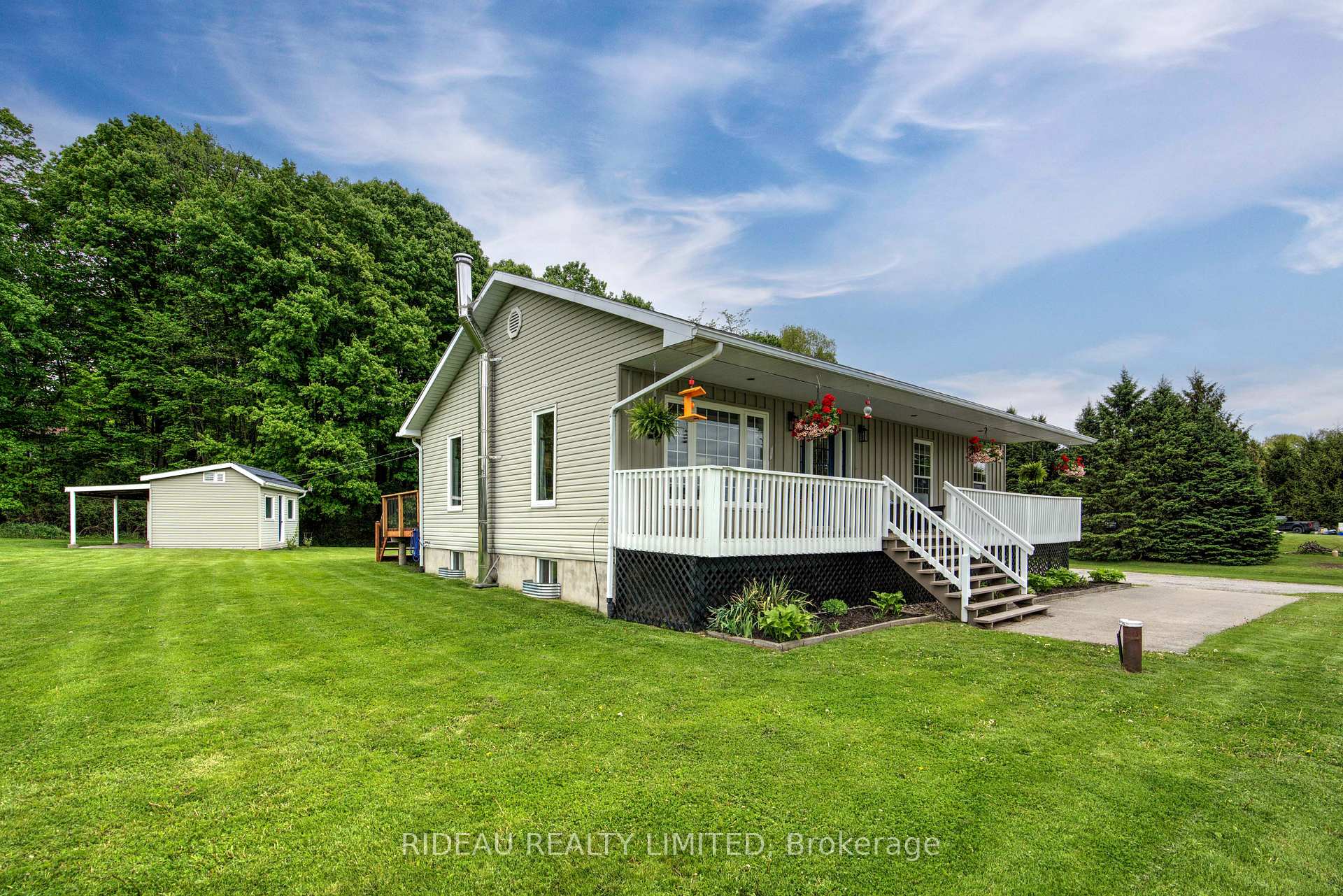 Photo 7 of 626 Upper Oak Leaf Road, Athens, R of Yonge & Escott Twp — HOMEH