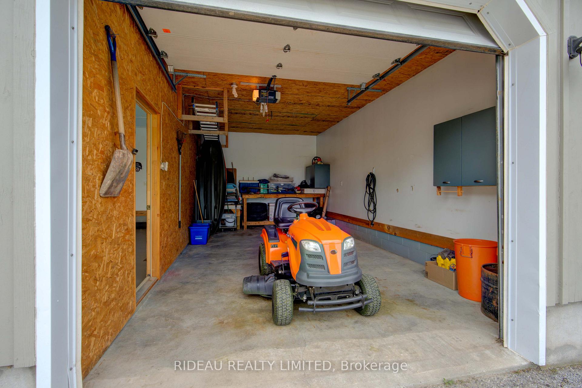 Photo 32 of 626 Upper Oak Leaf Road, Athens, R of Yonge & Escott Twp — HOMEH