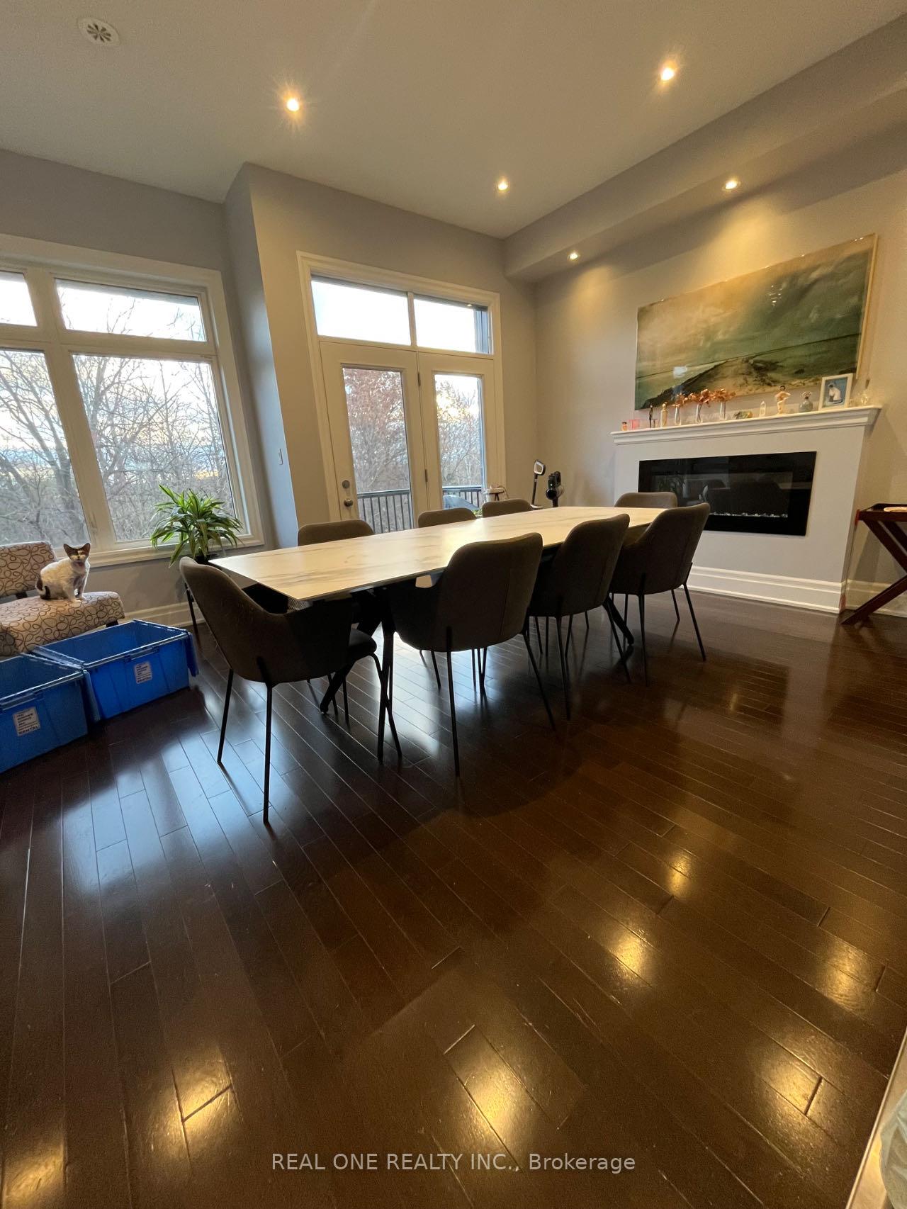 Photo 4 of 78 Golden Trail, Vaughan, Patterson — HOMEH