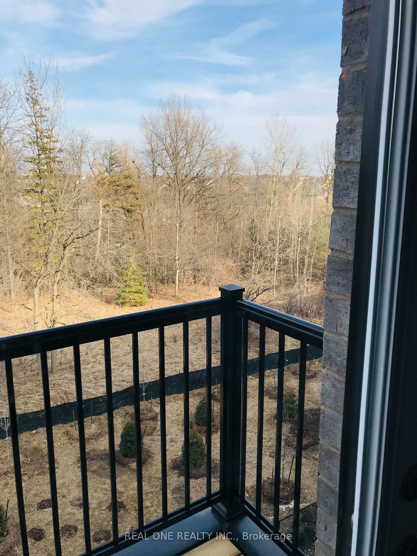 Photo 14 of 78 Golden Trail, Vaughan, Patterson — HOMEH