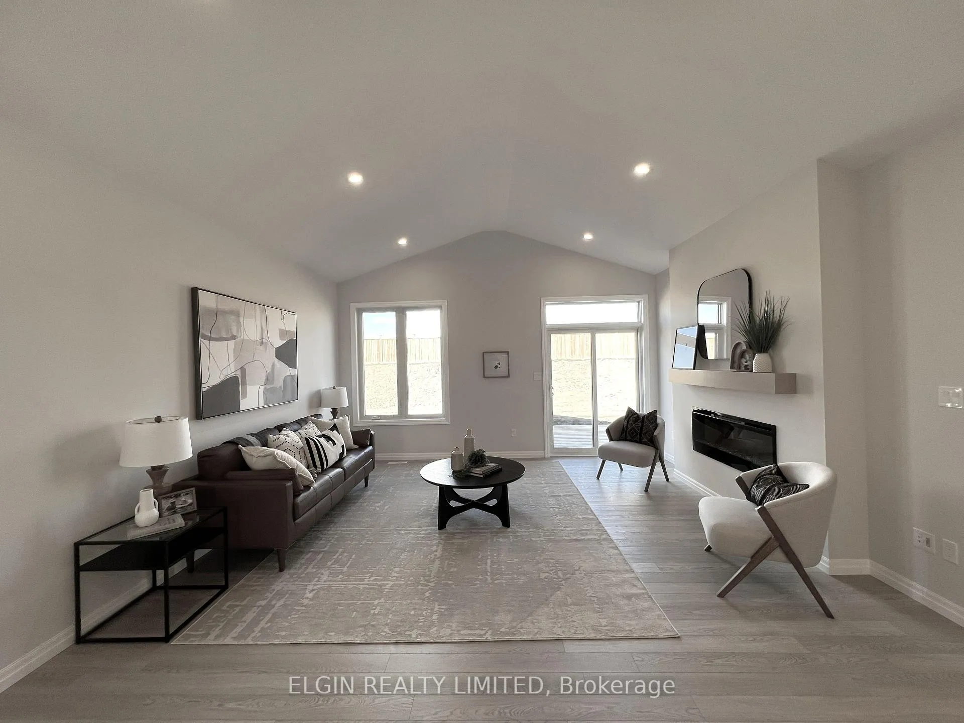 Photo 5 of 57 Willow Drive, Aylmer — HOMEH