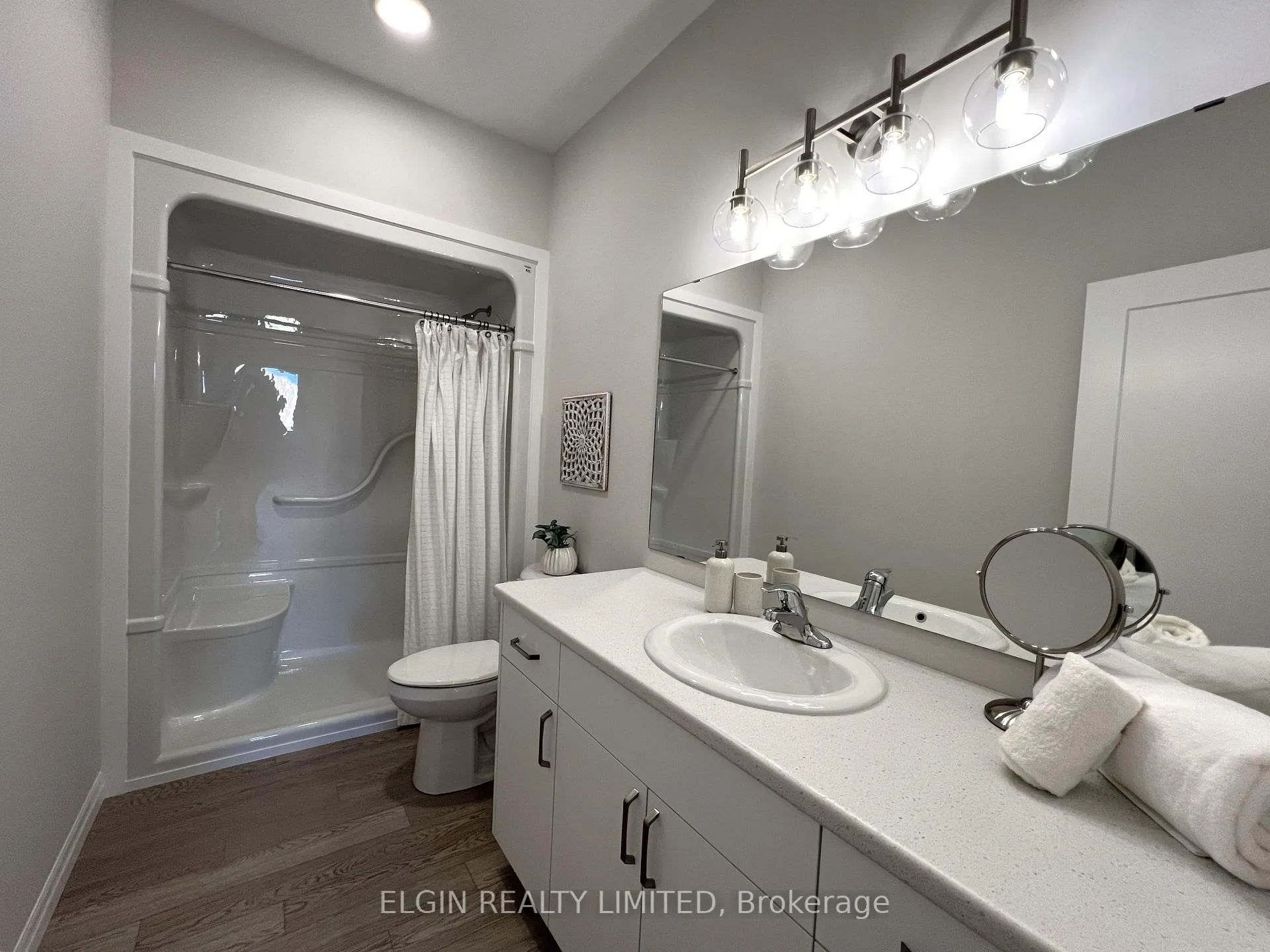 Photo 15 of 57 Willow Drive, Aylmer — HOMEH