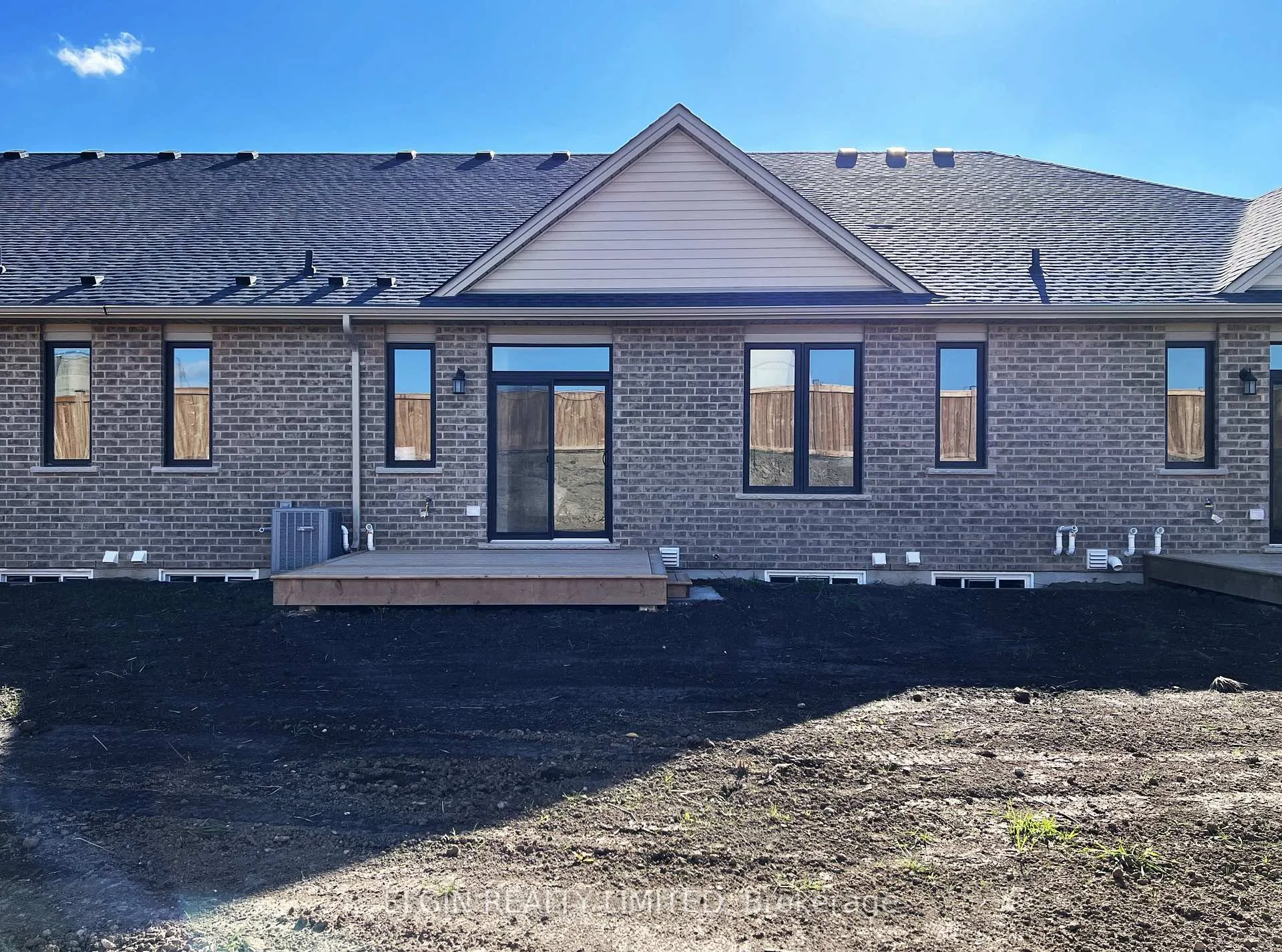 Photo 25 of 57 Willow Drive, Aylmer — HOMEH