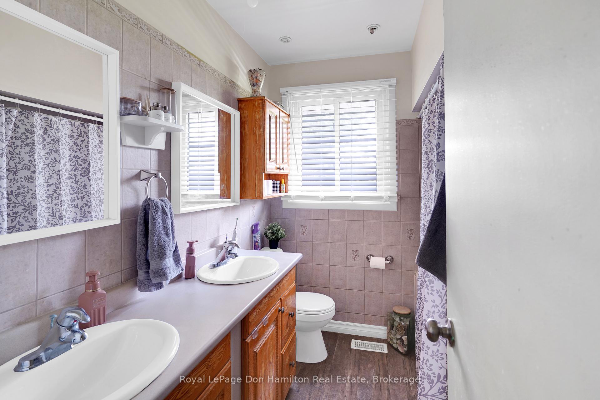 Photo 33 of 3160 Herrgott Road, Wellesley — HOMEH
