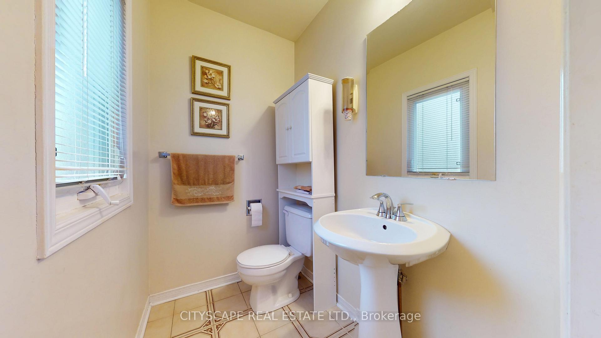 Photo 13 of 67 Brickstone Circle, Vaughan, Brownridge — HOMEH