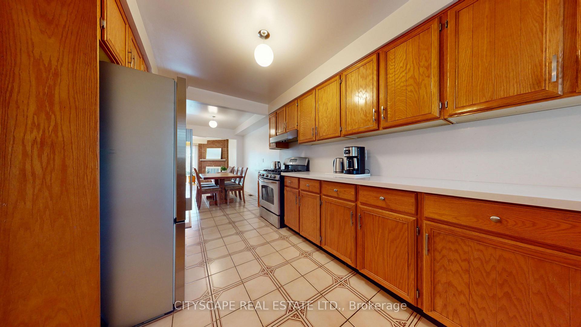 Photo 15 of 67 Brickstone Circle, Vaughan, Brownridge — HOMEH
