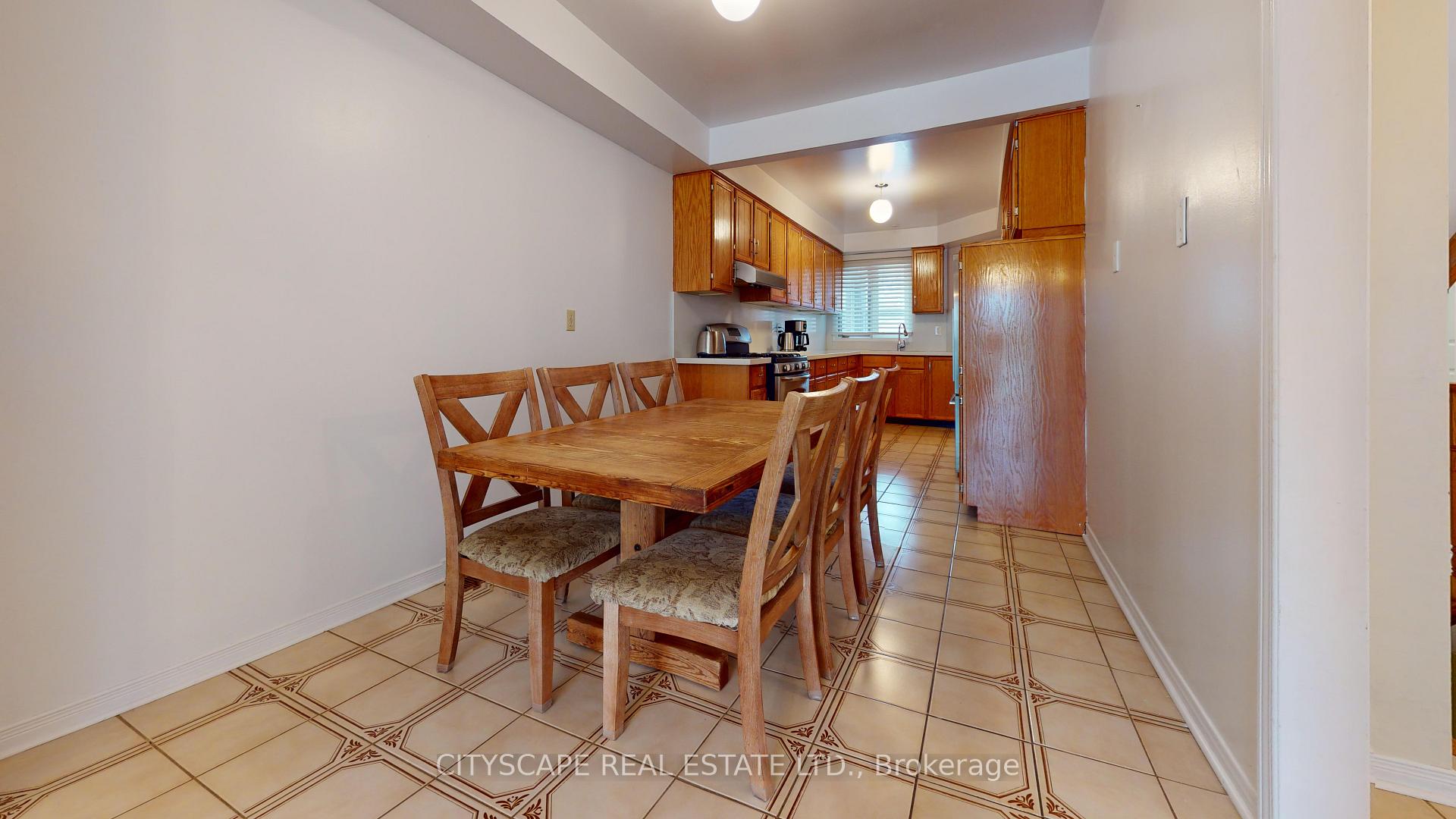 Photo 18 of 67 Brickstone Circle, Vaughan, Brownridge — HOMEH