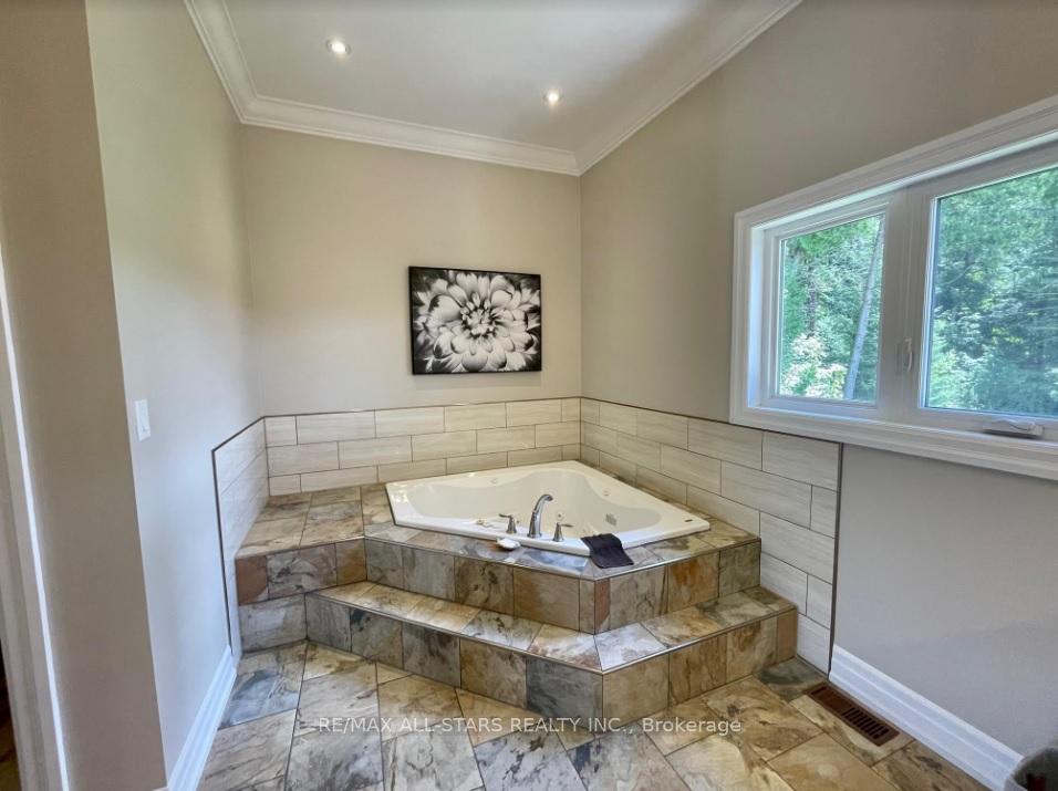 Photo 13 of 349 Zephyr Road, Uxbridge, Rural Uxbridge — HOMEH