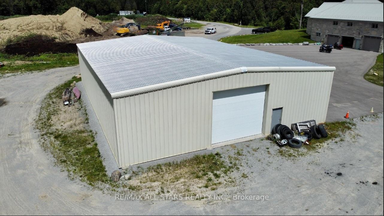 Photo 17 of 349 Zephyr Road, Uxbridge, Rural Uxbridge — HOMEH