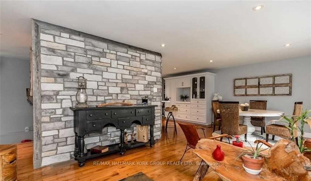 Photo 6 of 52 Birchwood Trail, Wasaga Beach — HOMEH