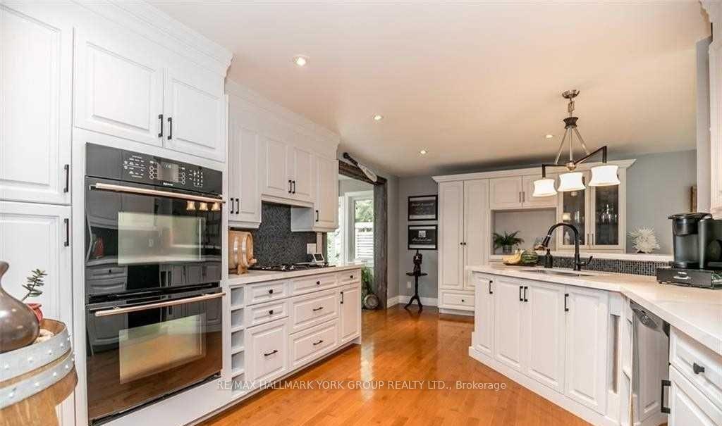Photo 8 of 52 Birchwood Trail, Wasaga Beach — HOMEH