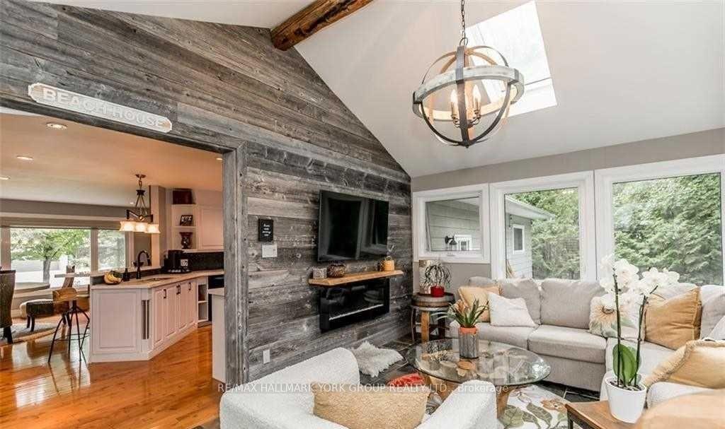 Photo 12 of 52 Birchwood Trail, Wasaga Beach — HOMEH
