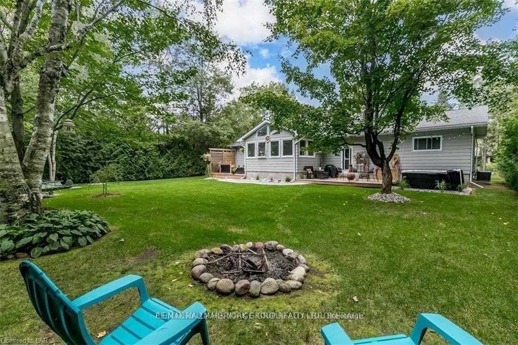Photo 25 of 52 Birchwood Trail, Wasaga Beach — HOMEH