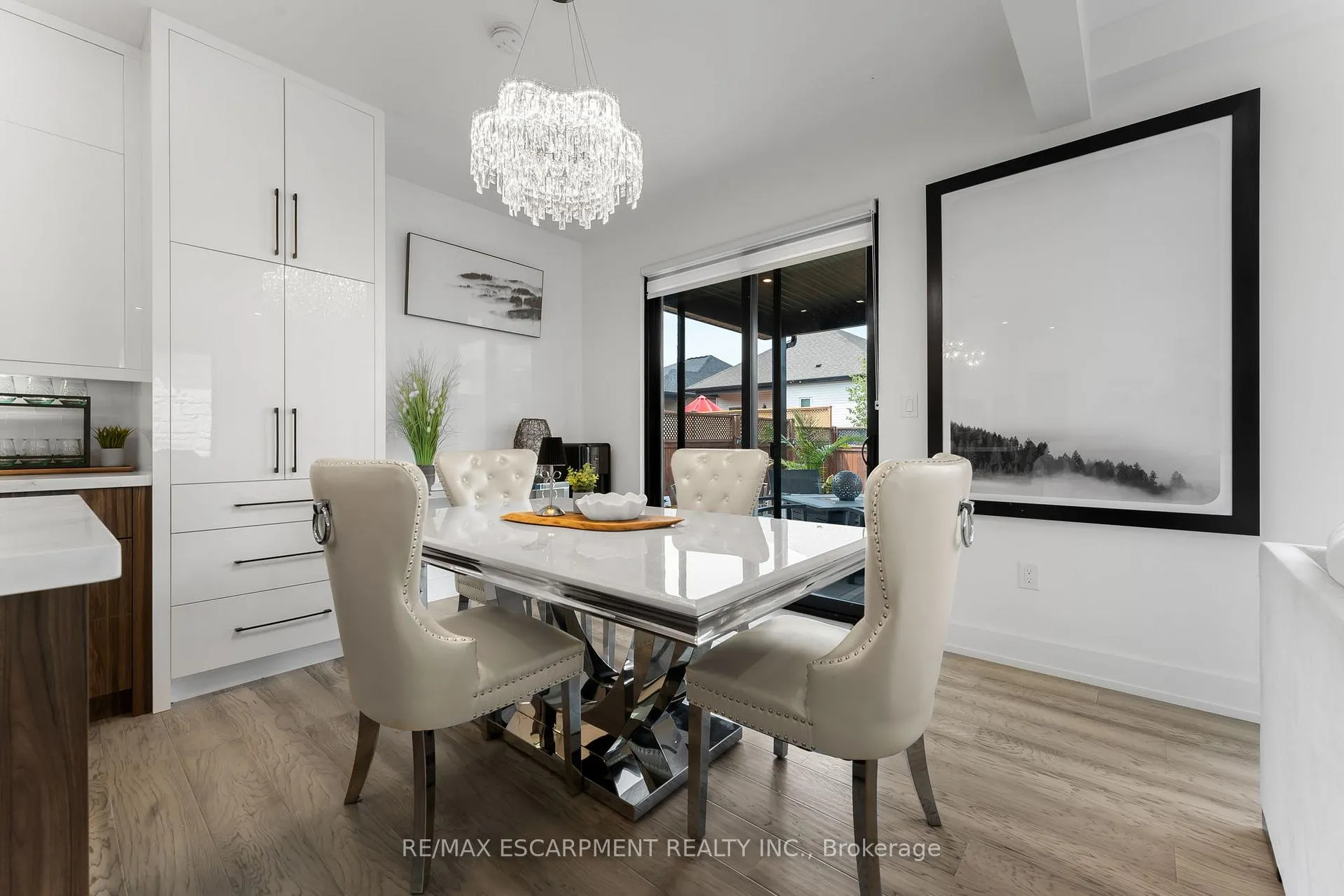 Photo 11 of 14 Willowbrook Drive, Welland, West Welland — HOMEH